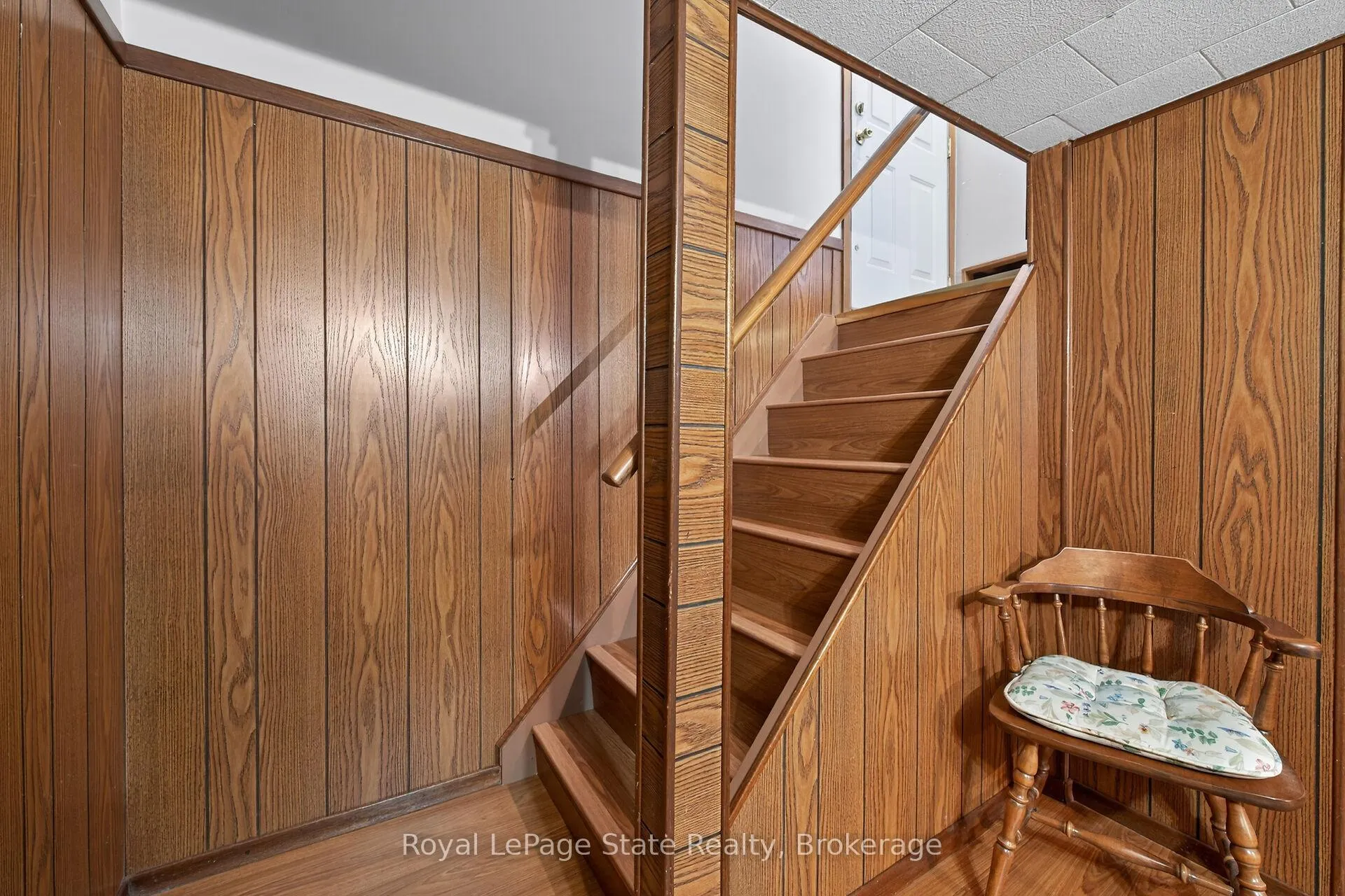 Photo 32 of 8 Woodrow Street N, St. Catharines, Secord Woods — HOMEH