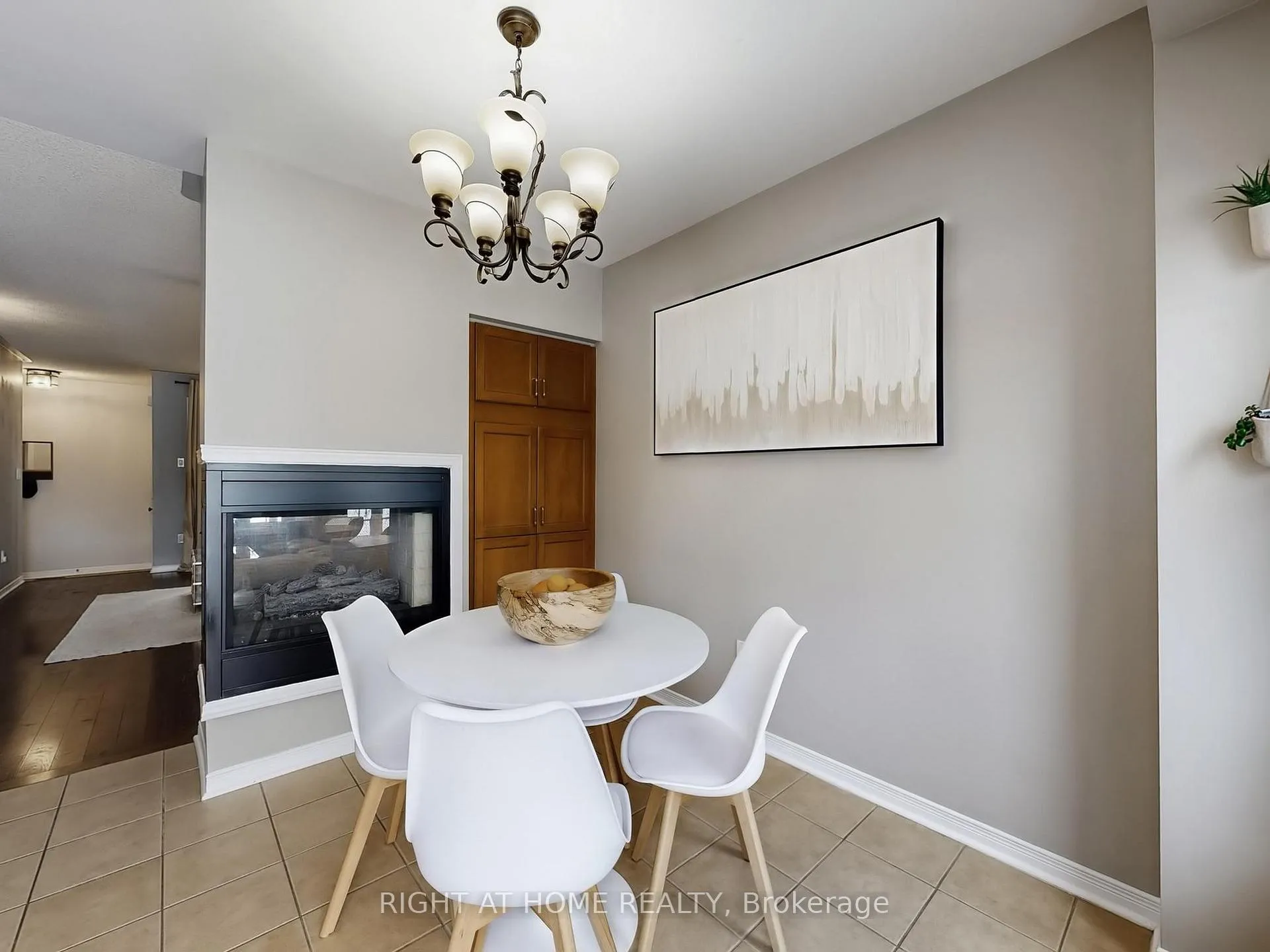 Photo 12 of 605 Willowick Drive, Newmarket, Stonehaven-Wyndham — HOMEH