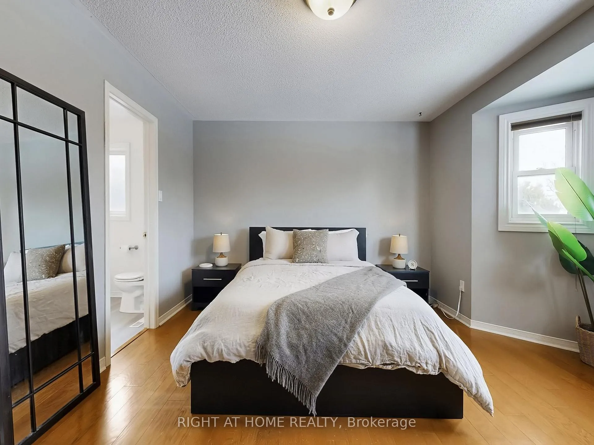 Photo 16 of 605 Willowick Drive, Newmarket, Stonehaven-Wyndham — HOMEH