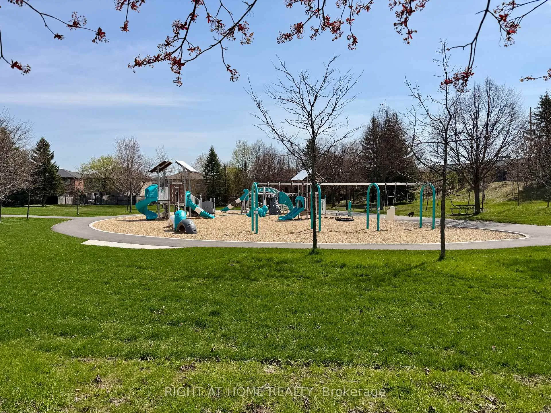 Photo 39 of 605 Willowick Drive, Newmarket, Stonehaven-Wyndham — HOMEH