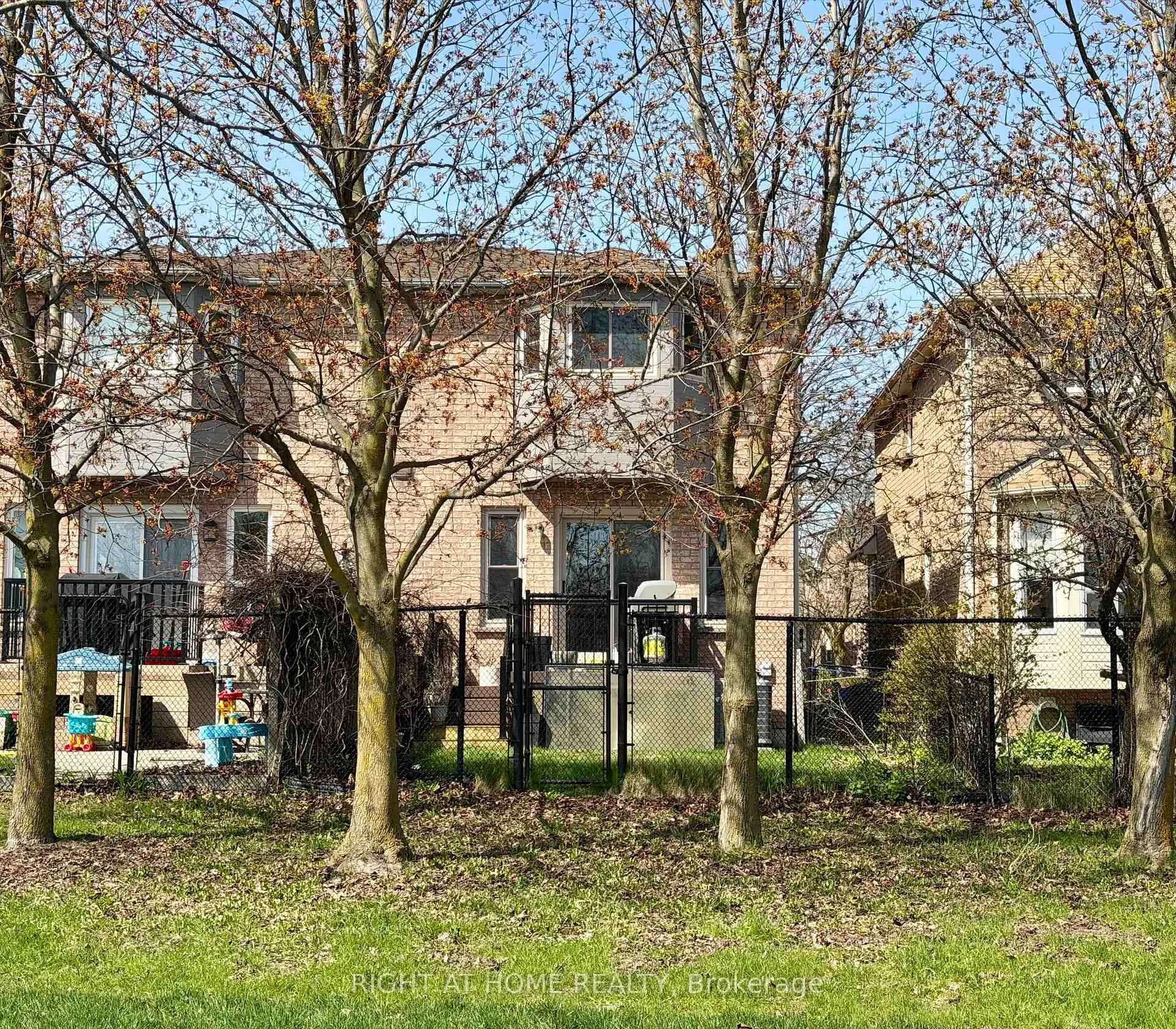 Photo 41 of 605 Willowick Drive, Newmarket, Stonehaven-Wyndham — HOMEH