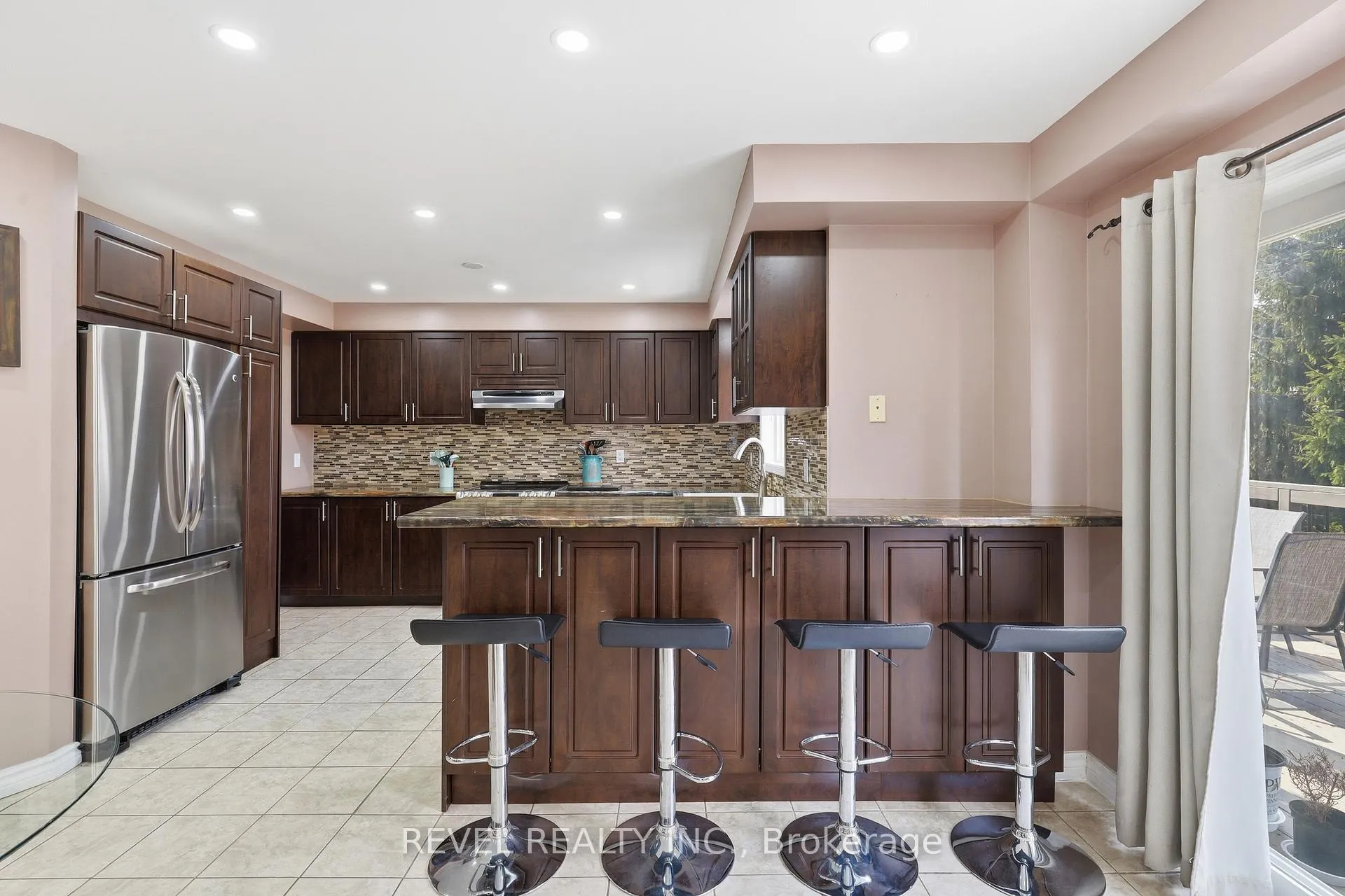 Photo 8 of 116 Hibbard Drive, Ajax, Central — HOMEH