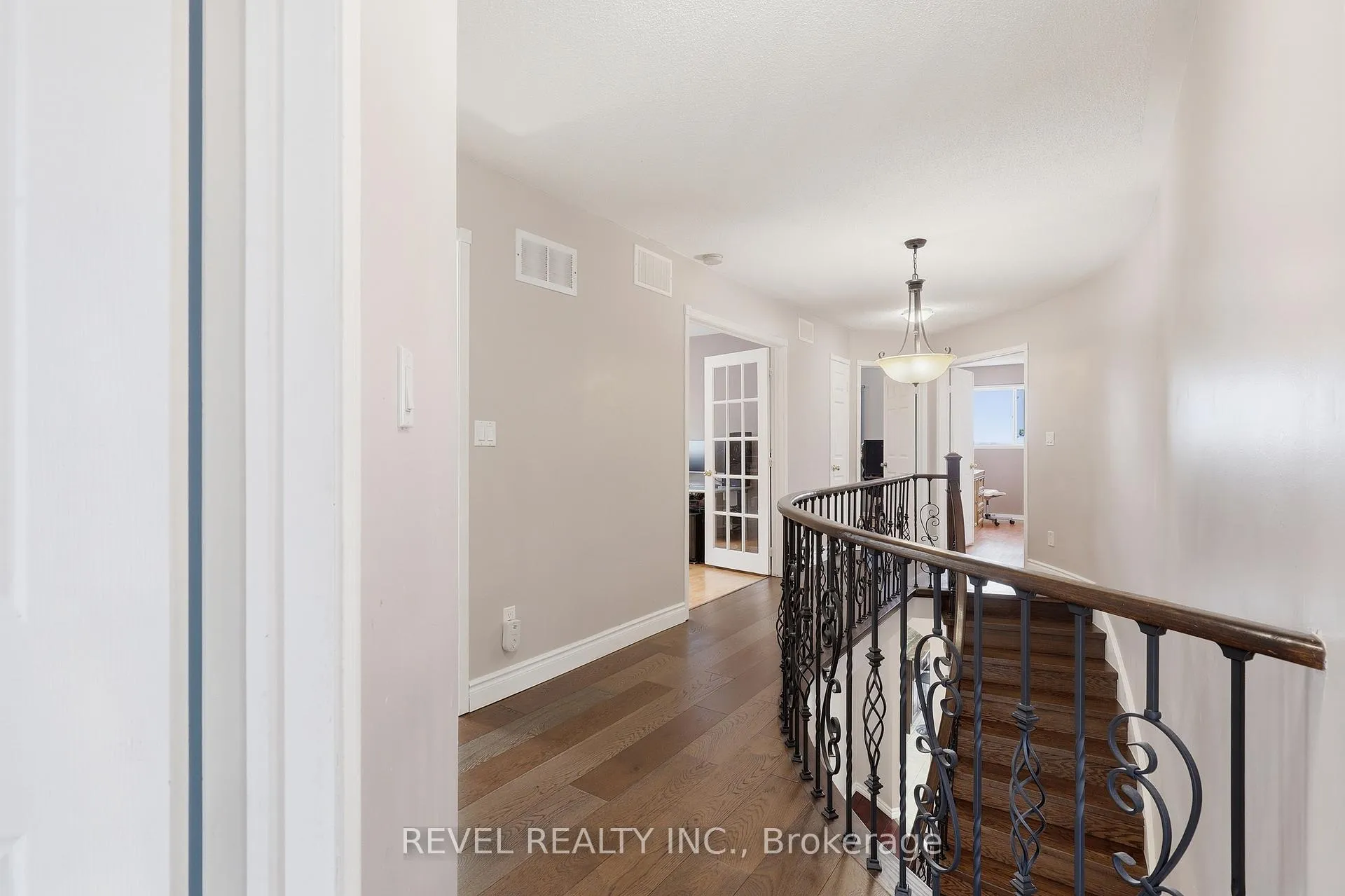 Photo 13 of 116 Hibbard Drive, Ajax, Central — HOMEH
