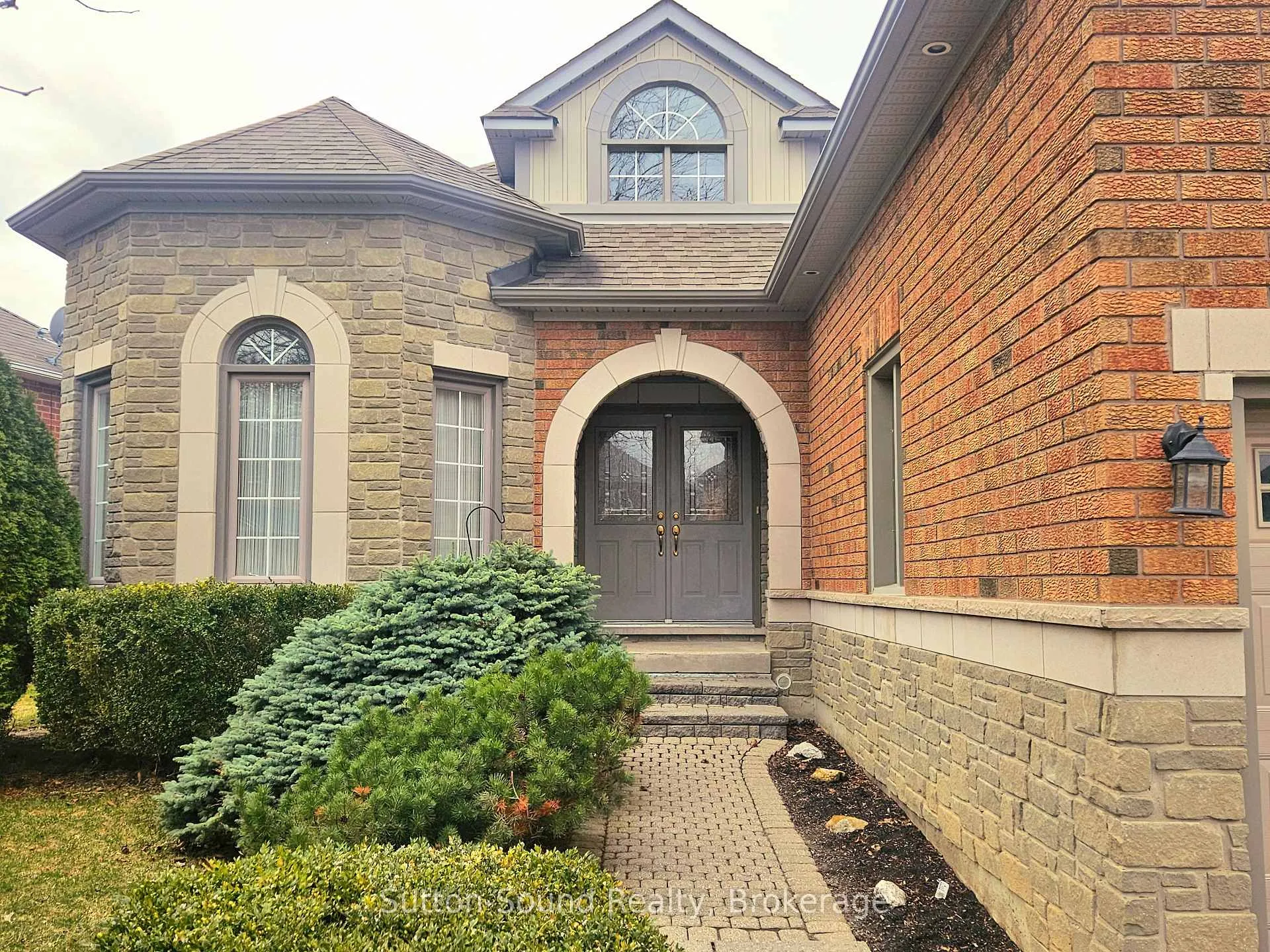 Photo 3 of 8 Kirkwood Crescent, Caledon, Rural Caledon — HOMEH