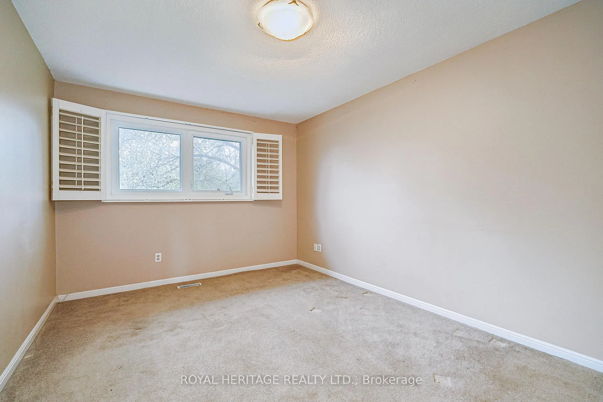 Photo 20 of 100 Squire Bakers Lane, Markham, Sherwood-Amberglen — HOMEH