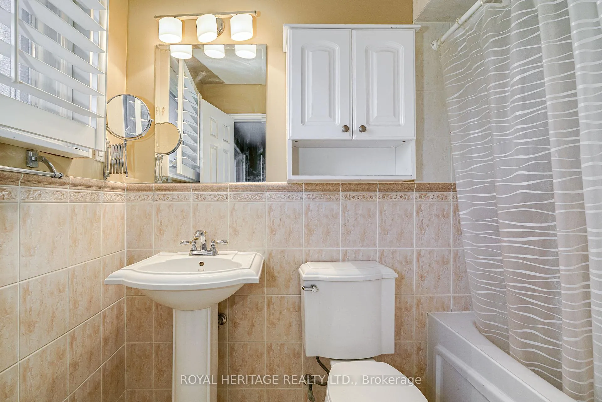 Photo 24 of 100 Squire Bakers Lane, Markham, Sherwood-Amberglen — HOMEH