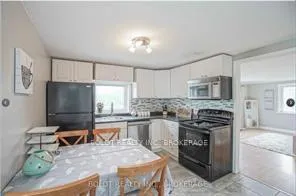 Photo 11 of 61 Bradley Street, St. Catharines, Burleigh Hill — HOMEH