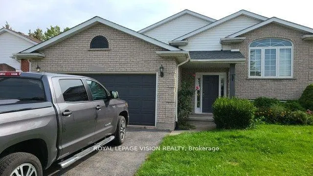 Front of 8001 Woodsview Crescent