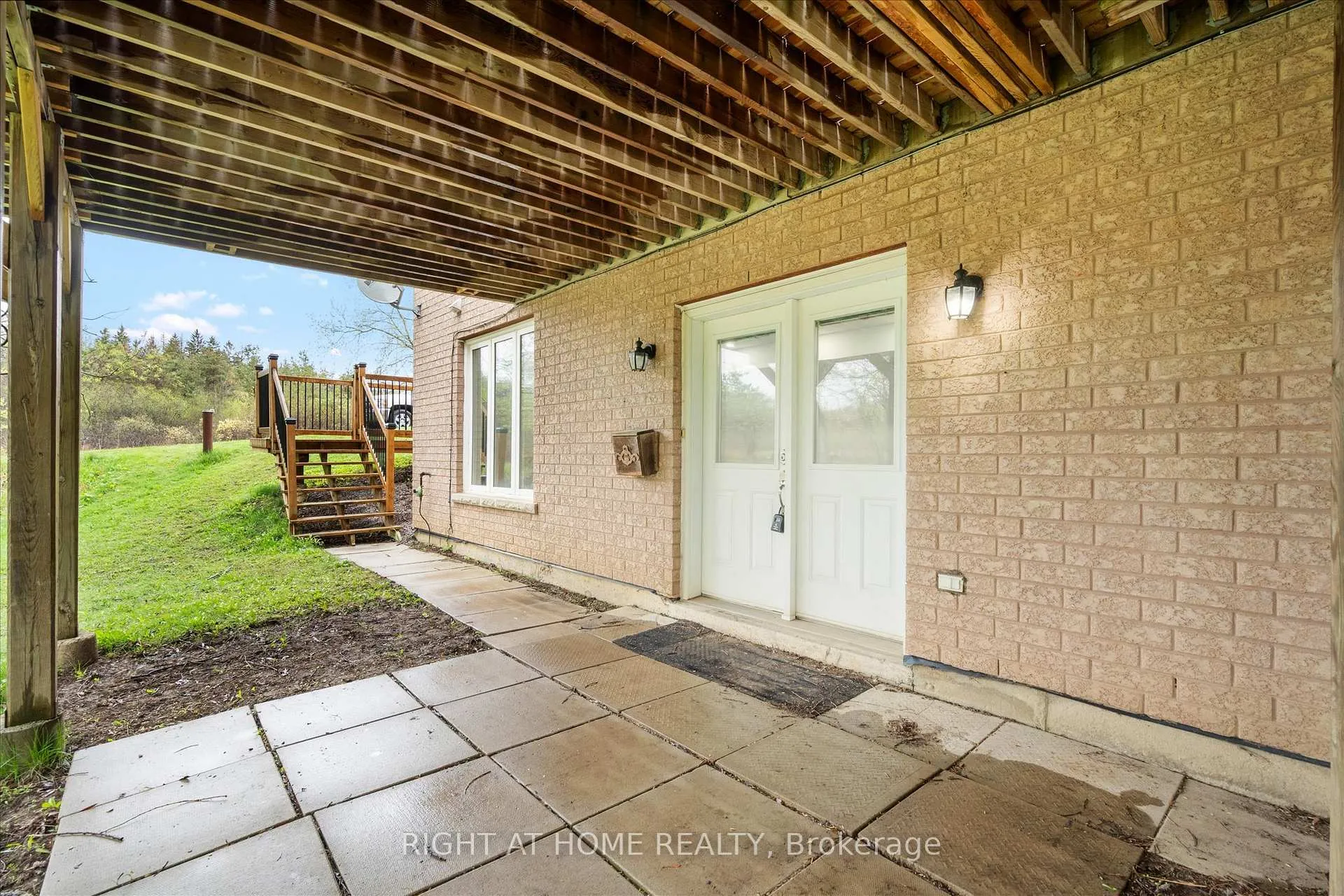 Photo 3 of 5730 Halls Road N, Whitby, Rural Whitby — HOMEH