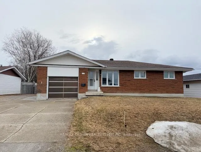Photo 1 of 17 Erickson Avenue, Kapuskasing — HOMEH