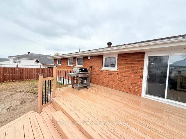 Photo 11 of 17 Erickson Avenue, Kapuskasing — HOMEH