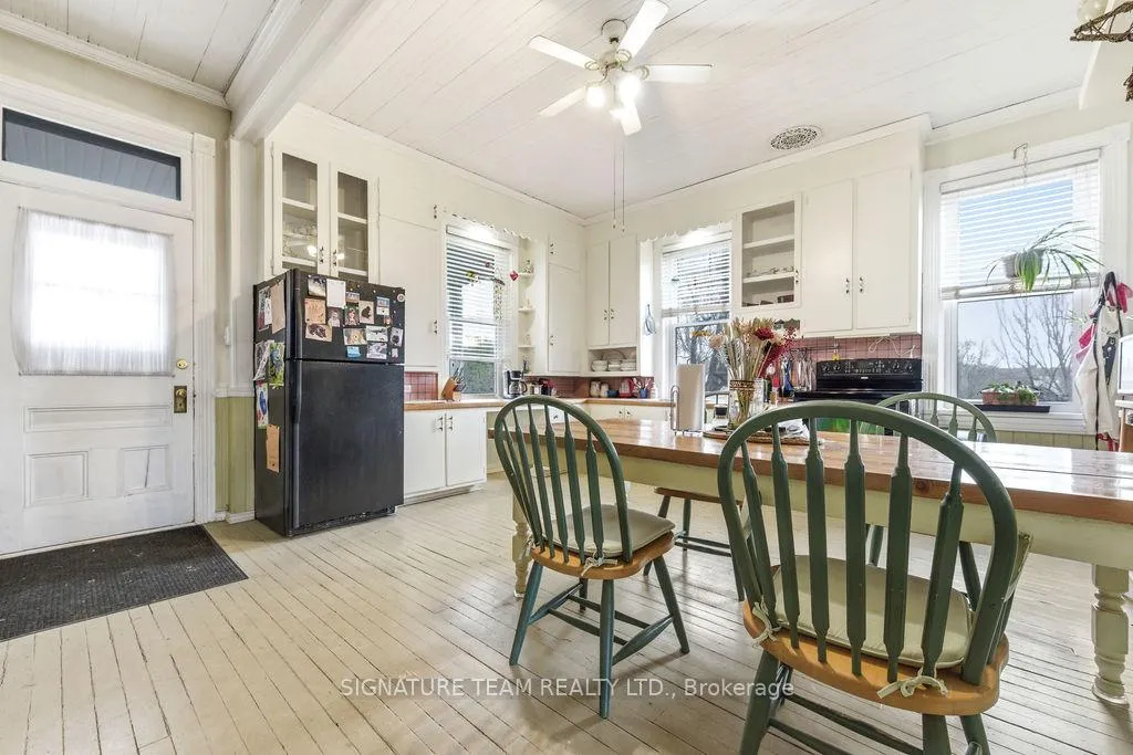 Photo 6 of 9390 60 Highway, North Algona Wilberforce, North Algona/Wilberforce Twp — HOMEH