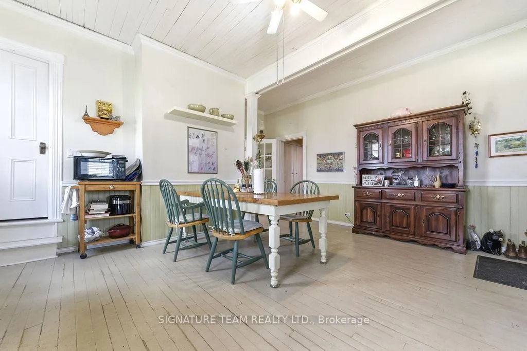 Photo 8 of 9390 60 Highway, North Algona Wilberforce, North Algona/Wilberforce Twp — HOMEH