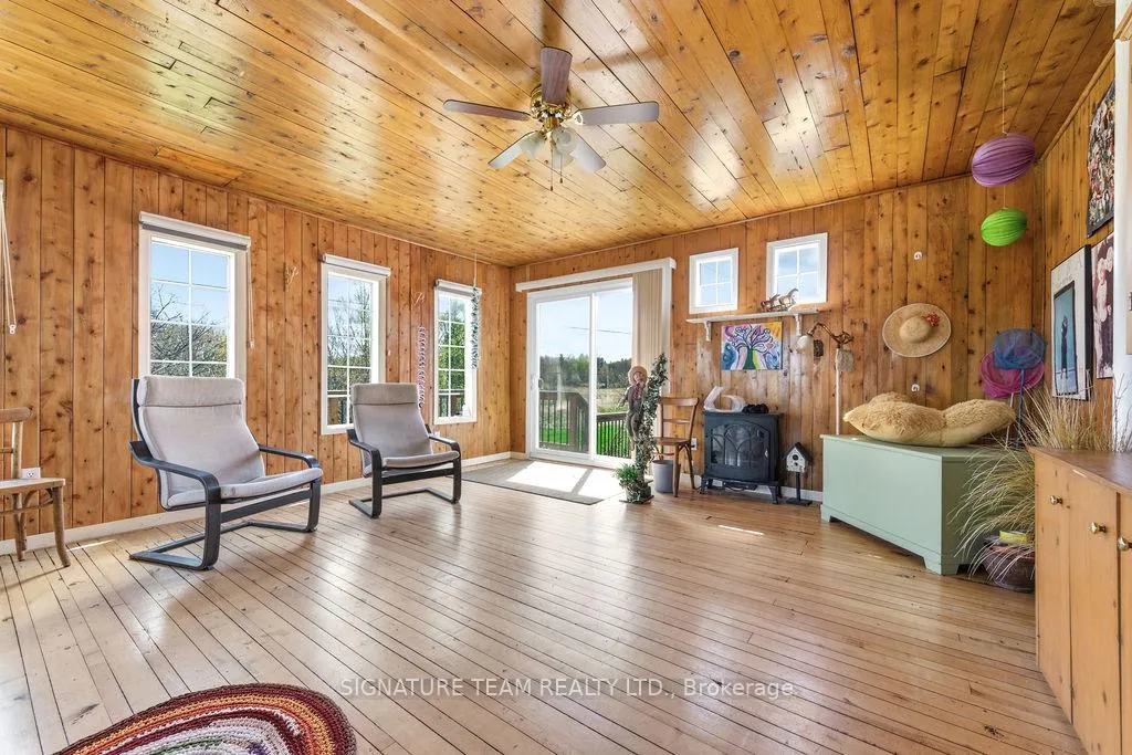 Photo 9 of 9390 60 Highway, North Algona Wilberforce, North Algona/Wilberforce Twp — HOMEH