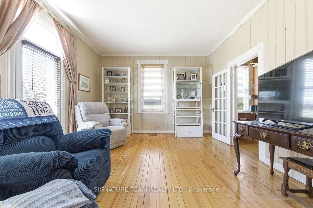 Photo 11 of 9390 60 Highway, North Algona Wilberforce, North Algona/Wilberforce Twp — HOMEH