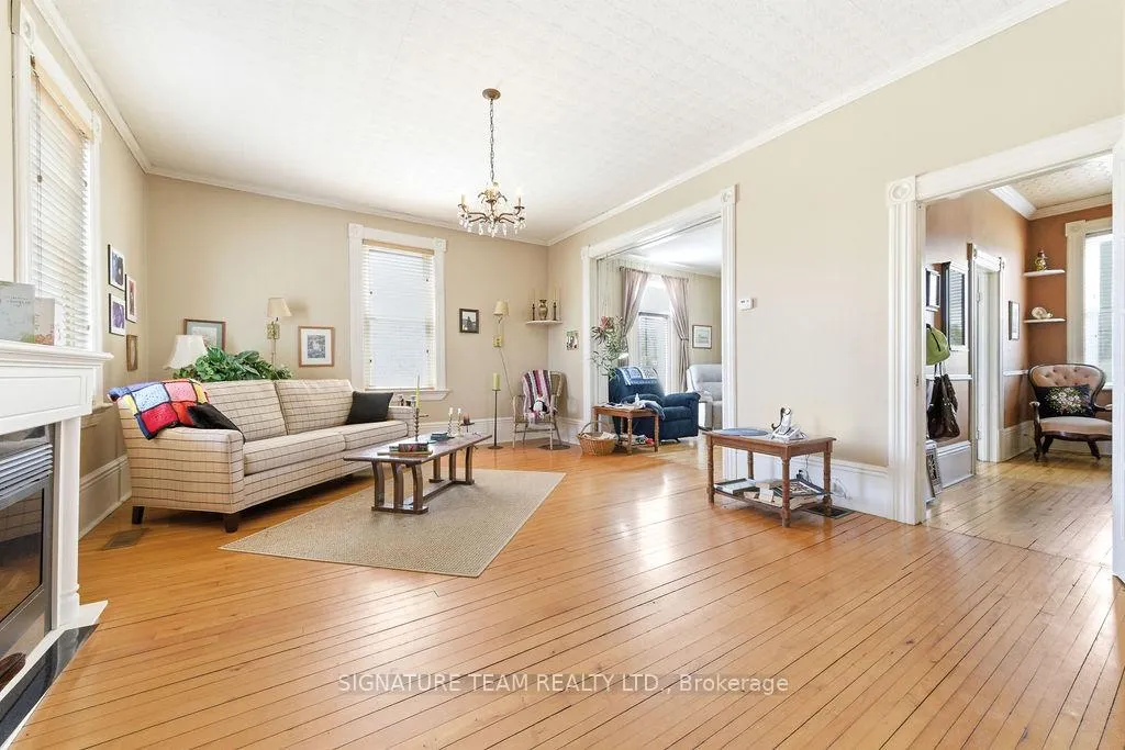 Photo 13 of 9390 60 Highway, North Algona Wilberforce, North Algona/Wilberforce Twp — HOMEH