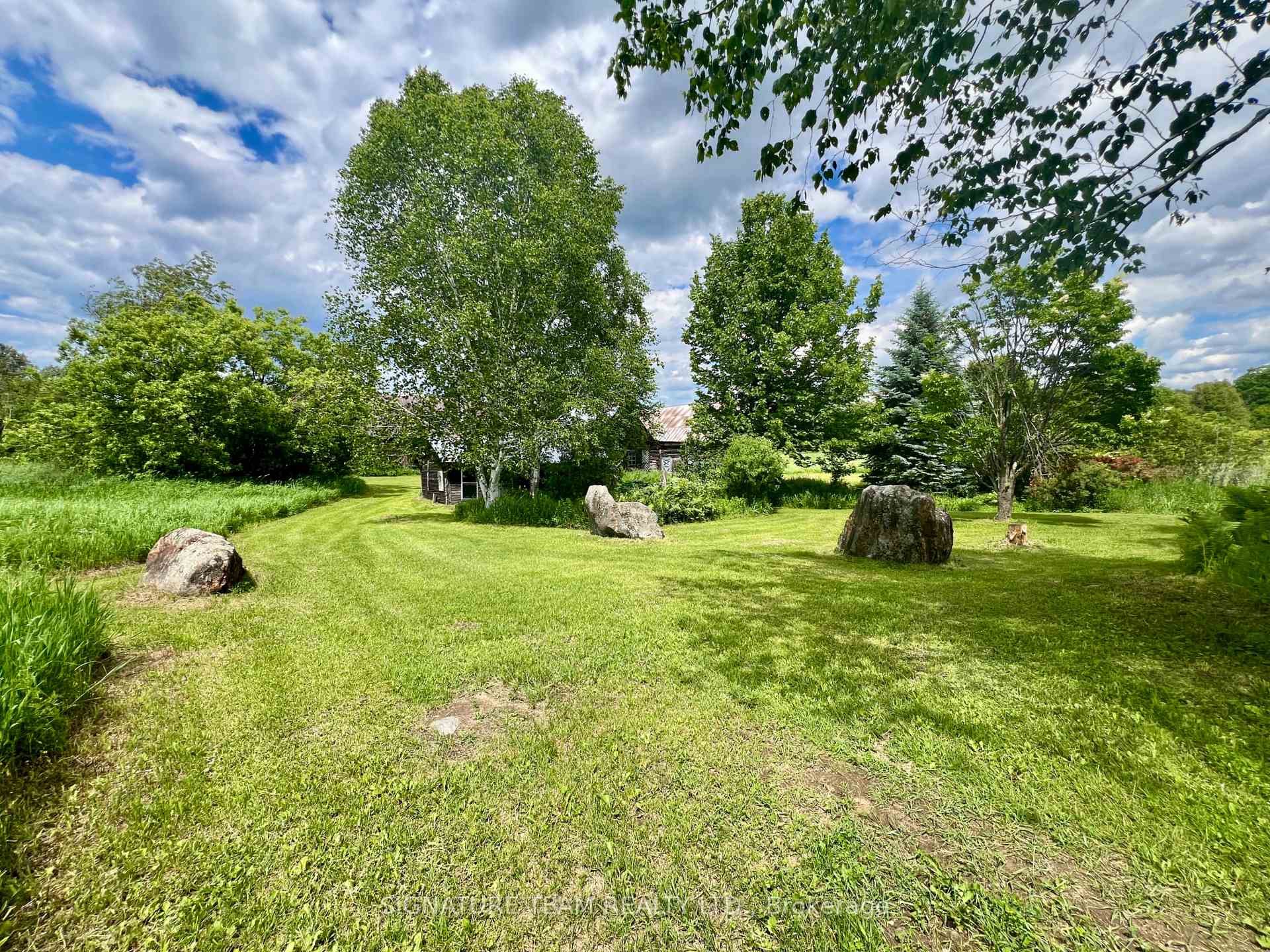 Photo 28 of 9390 60 Highway, North Algona Wilberforce, North Algona/Wilberforce Twp — HOMEH