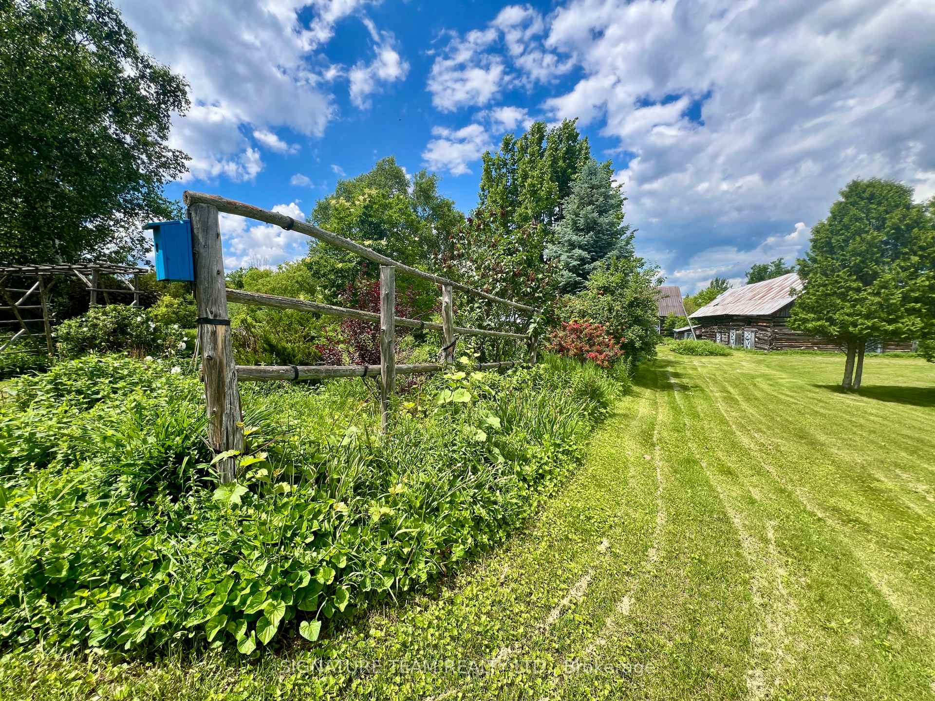 Photo 29 of 9390 60 Highway, North Algona Wilberforce, North Algona/Wilberforce Twp — HOMEH