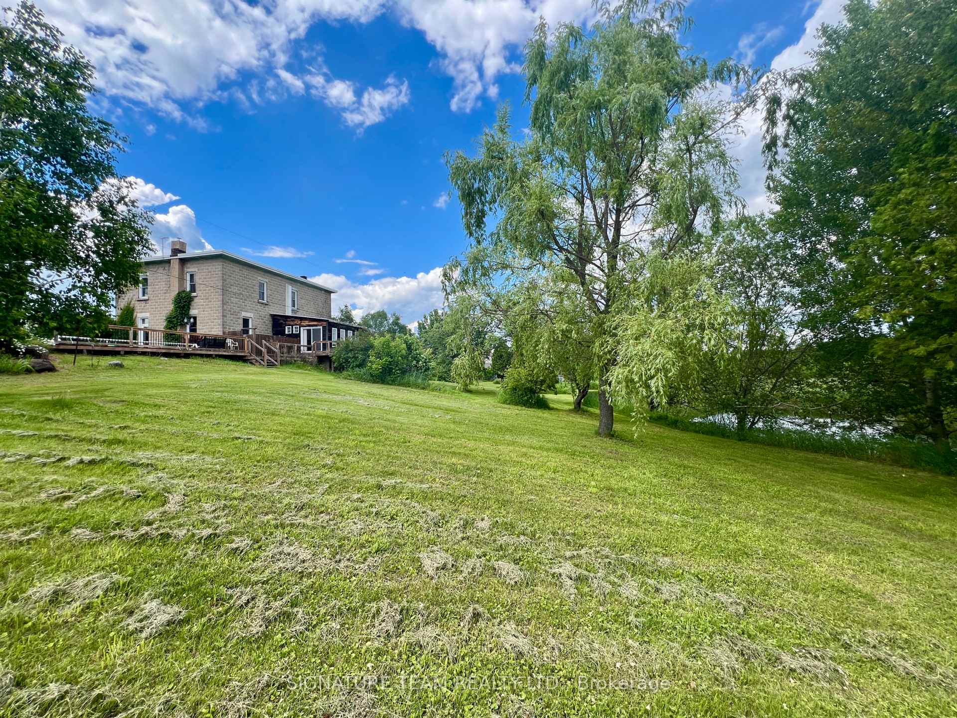 Photo 35 of 9390 60 Highway, North Algona Wilberforce, North Algona/Wilberforce Twp — HOMEH