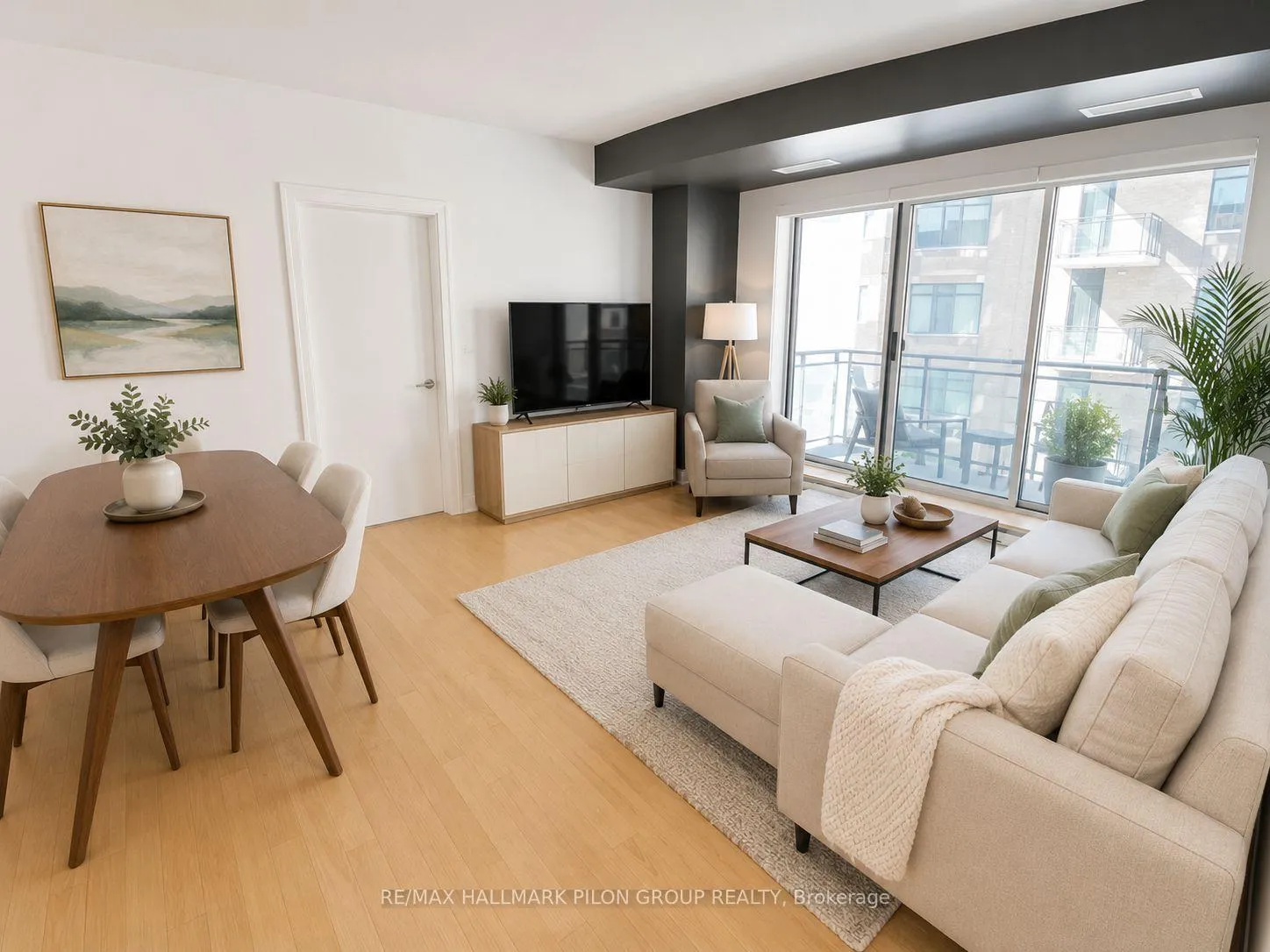 Photo 6 of Unit 902, 95 Bronson Avenue, Ottawa, Ottawa Centre — HOMEH