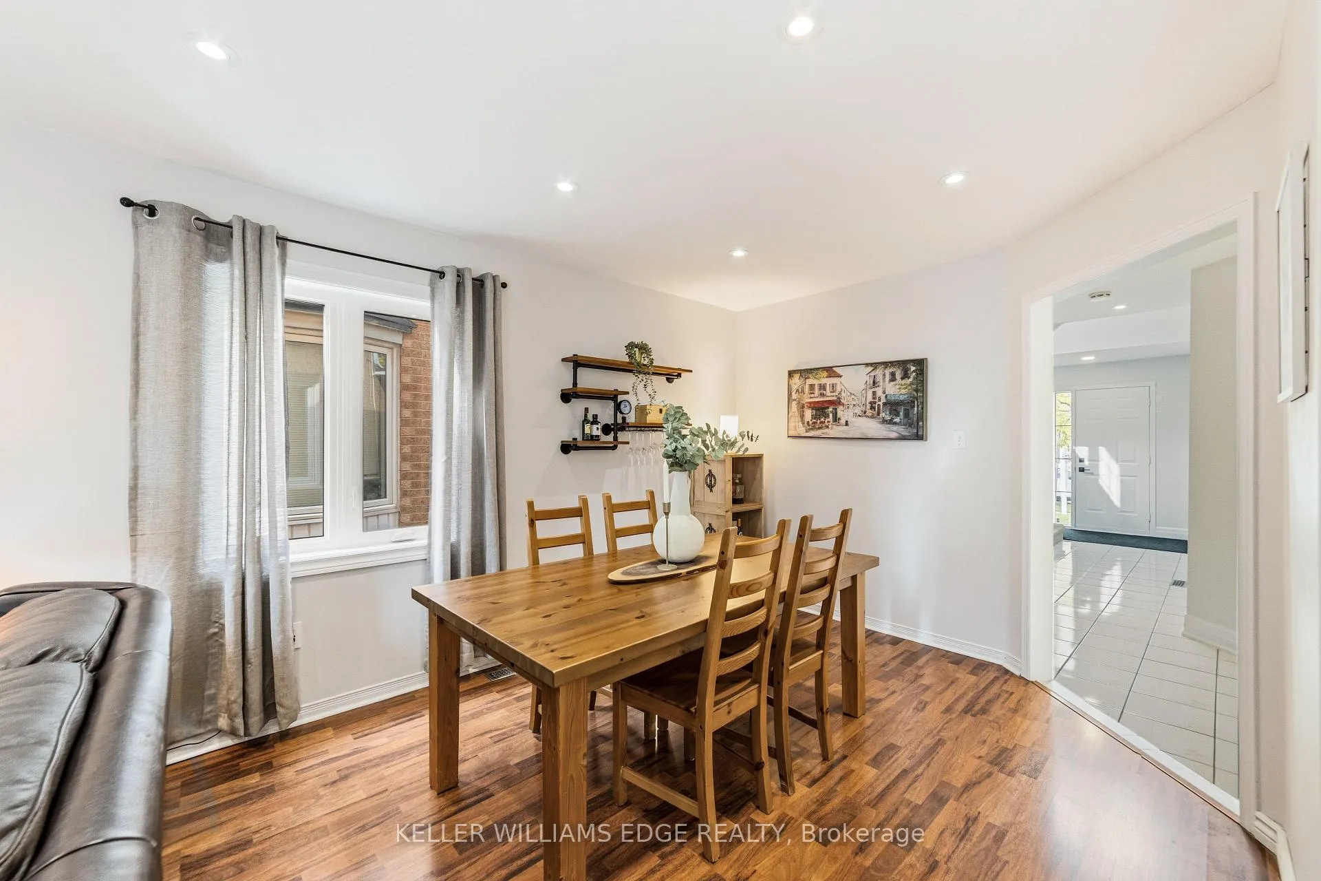 Photo 6 of 39 Harnesworth Crescent, Hamilton, Waterdown — HOMEH