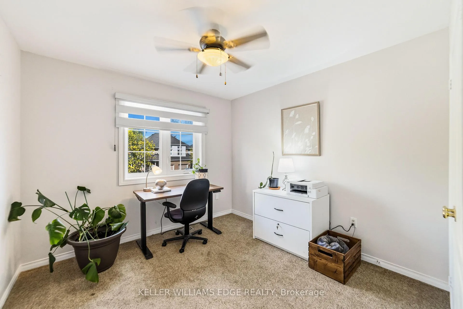 Photo 19 of 39 Harnesworth Crescent, Hamilton, Waterdown — HOMEH