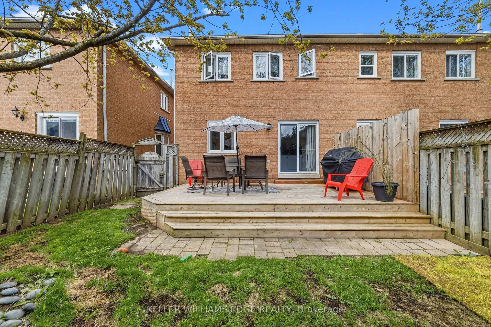 Photo 31 of 39 Harnesworth Crescent, Hamilton, Waterdown — HOMEH