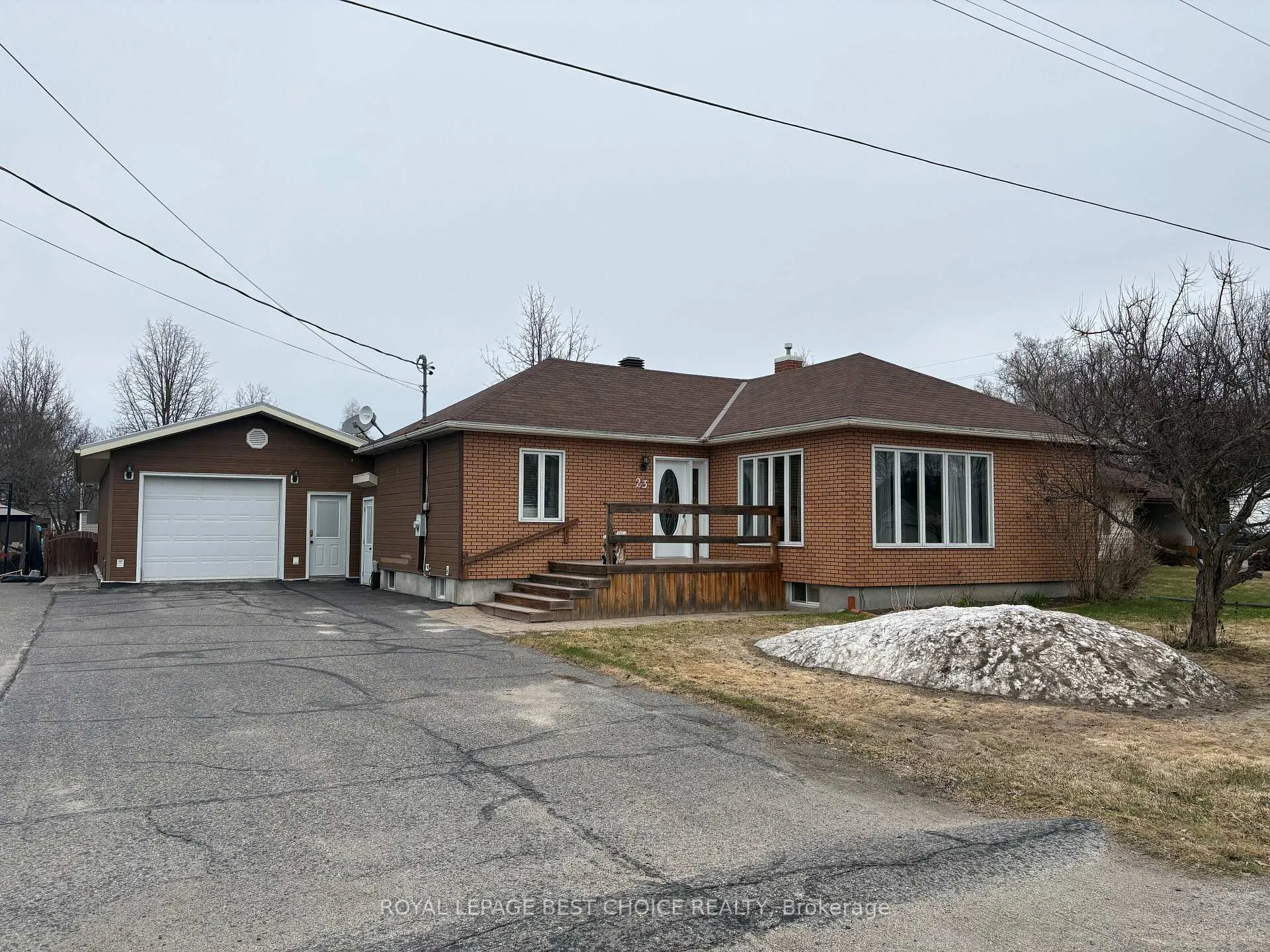 Photo 1 of 23 Ninth Avenue, Englehart — HOMEH