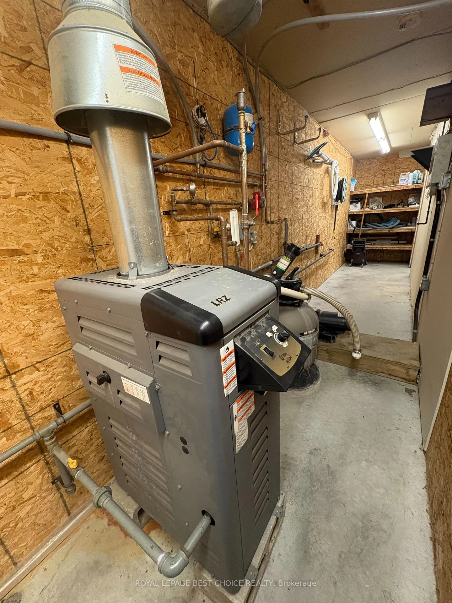 Photo 11 of 23 Ninth Avenue, Englehart — HOMEH