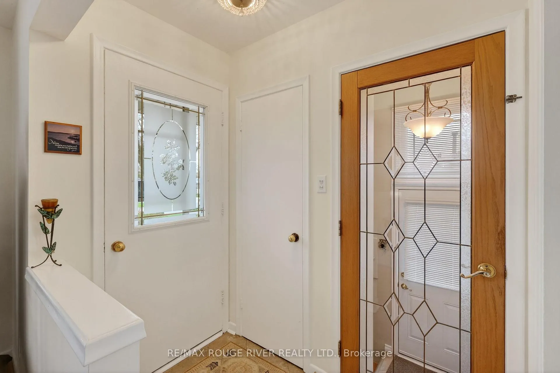 Photo 7 of 812 Bem Avenue, Pickering, Bay Ridges — HOMEH
