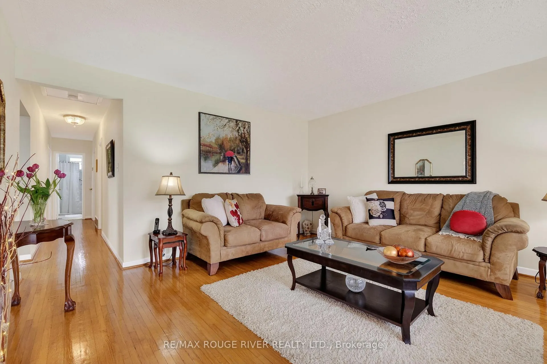 Photo 11 of 812 Bem Avenue, Pickering, Bay Ridges — HOMEH