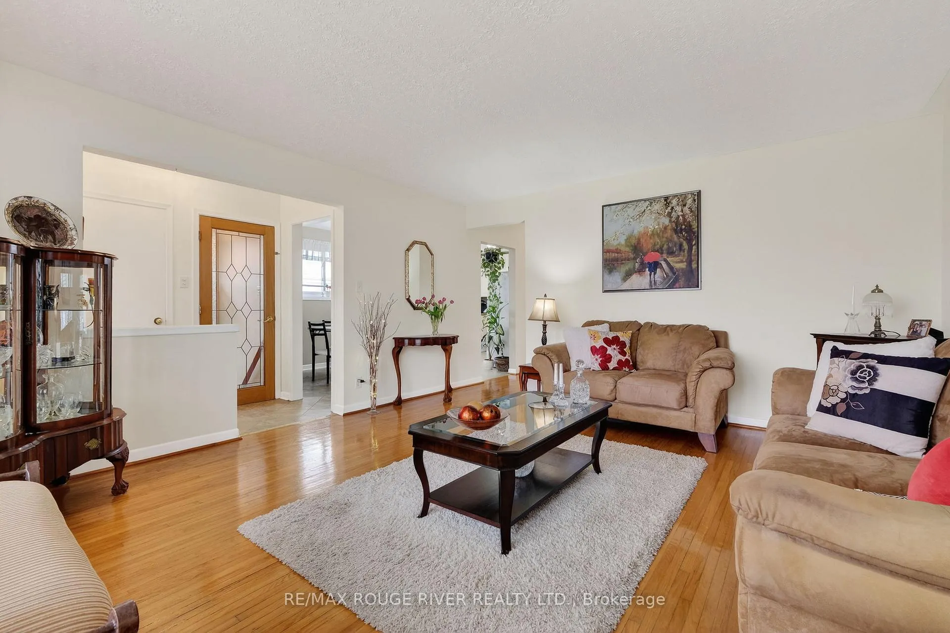 Photo 12 of 812 Bem Avenue, Pickering, Bay Ridges — HOMEH