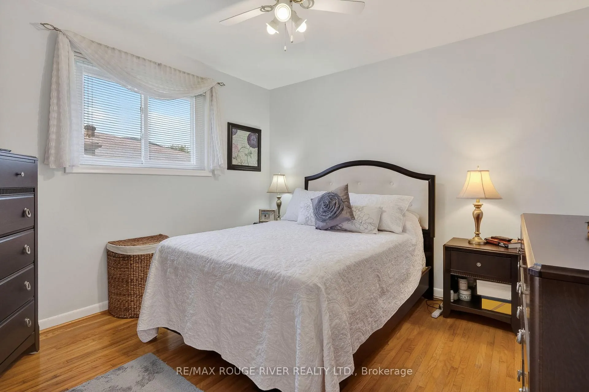 Photo 17 of 812 Bem Avenue, Pickering, Bay Ridges — HOMEH