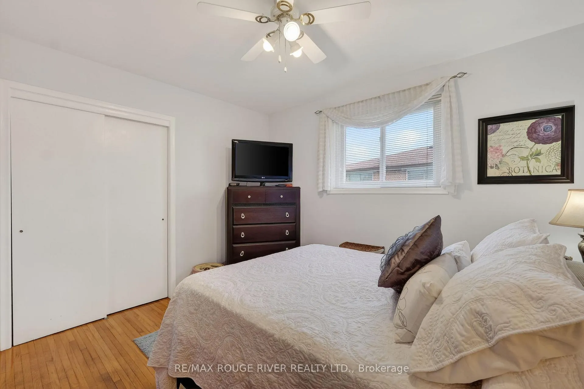 Photo 18 of 812 Bem Avenue, Pickering, Bay Ridges — HOMEH
