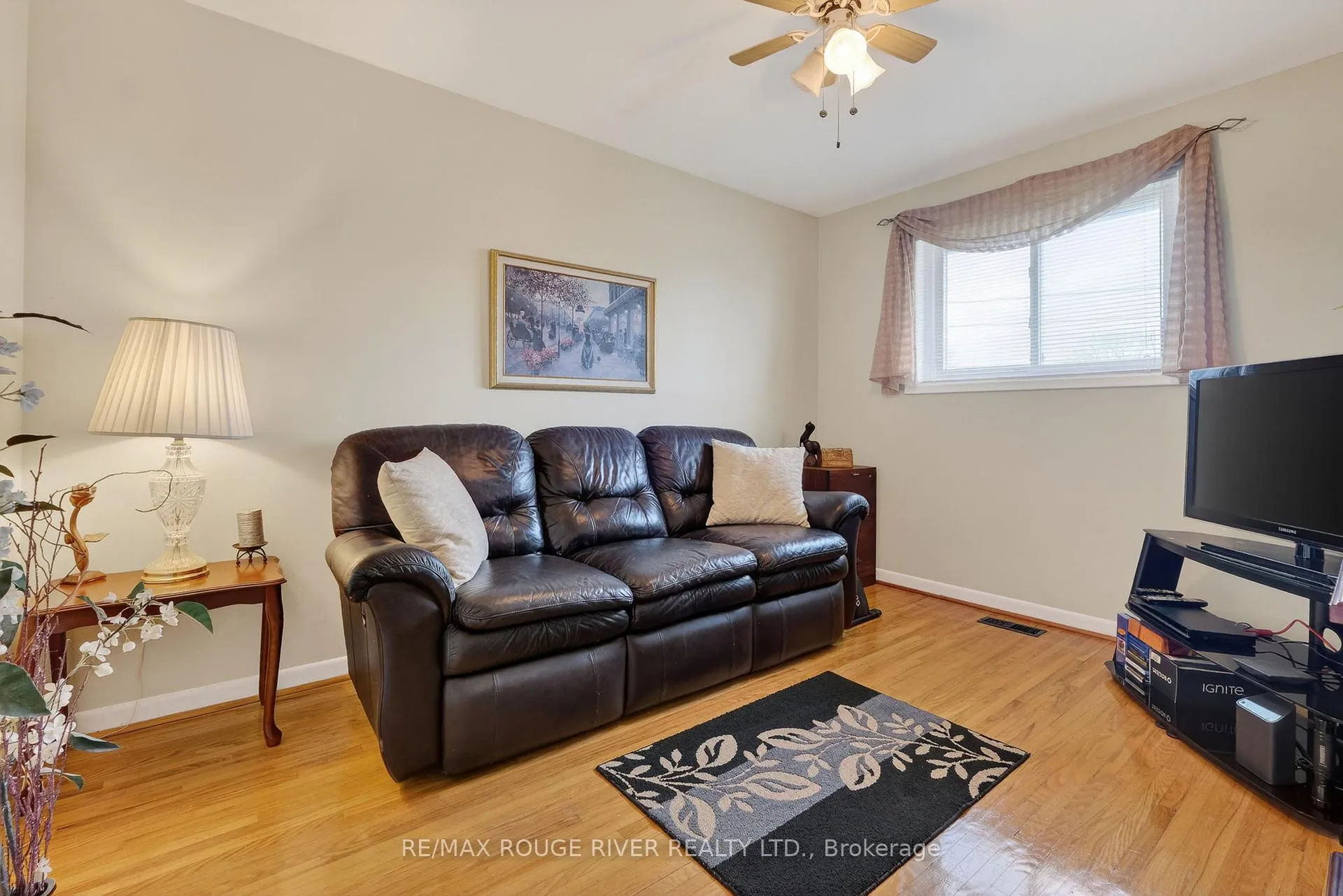 Photo 22 of 812 Bem Avenue, Pickering, Bay Ridges — HOMEH