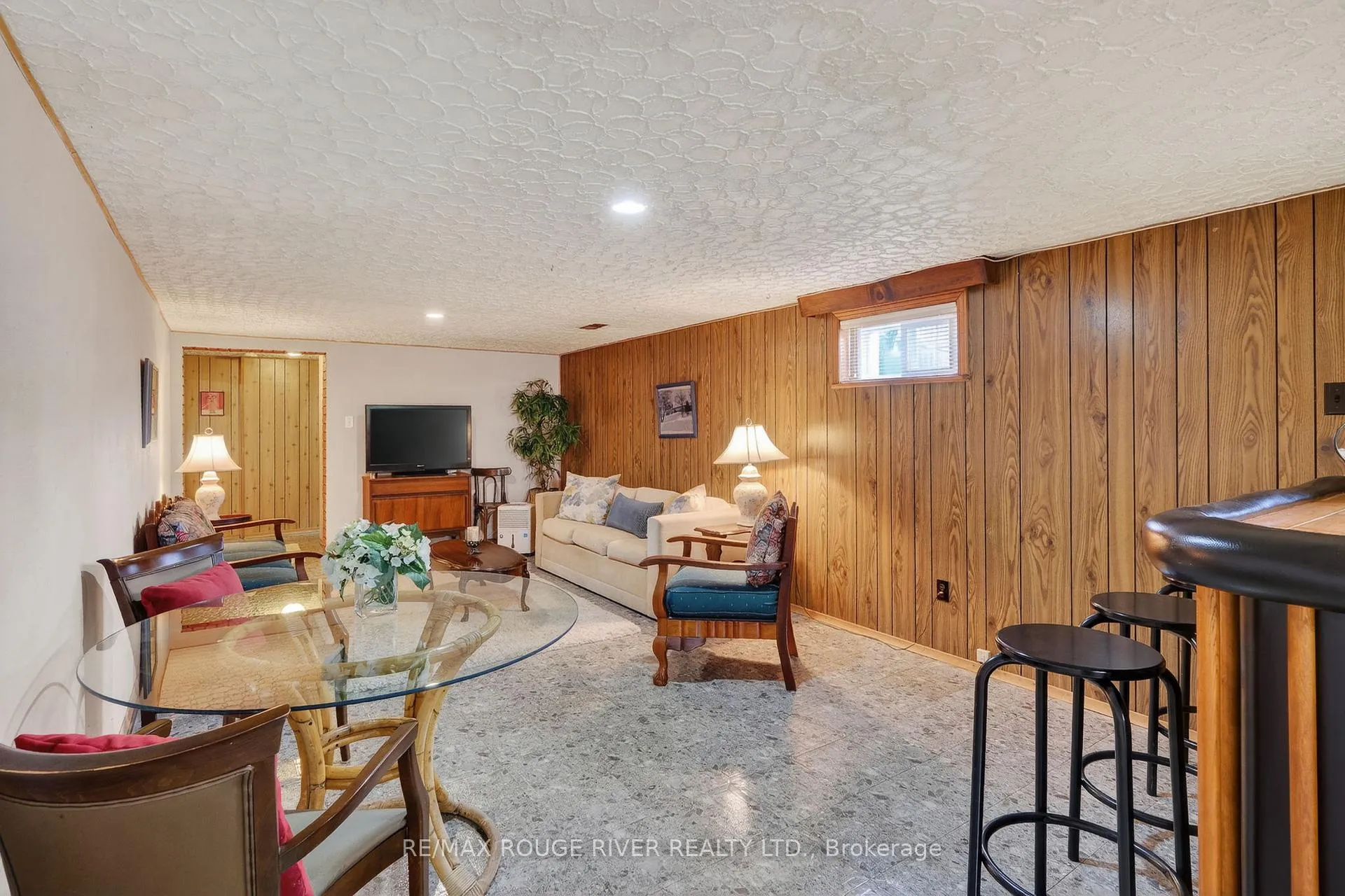 Photo 27 of 812 Bem Avenue, Pickering, Bay Ridges — HOMEH