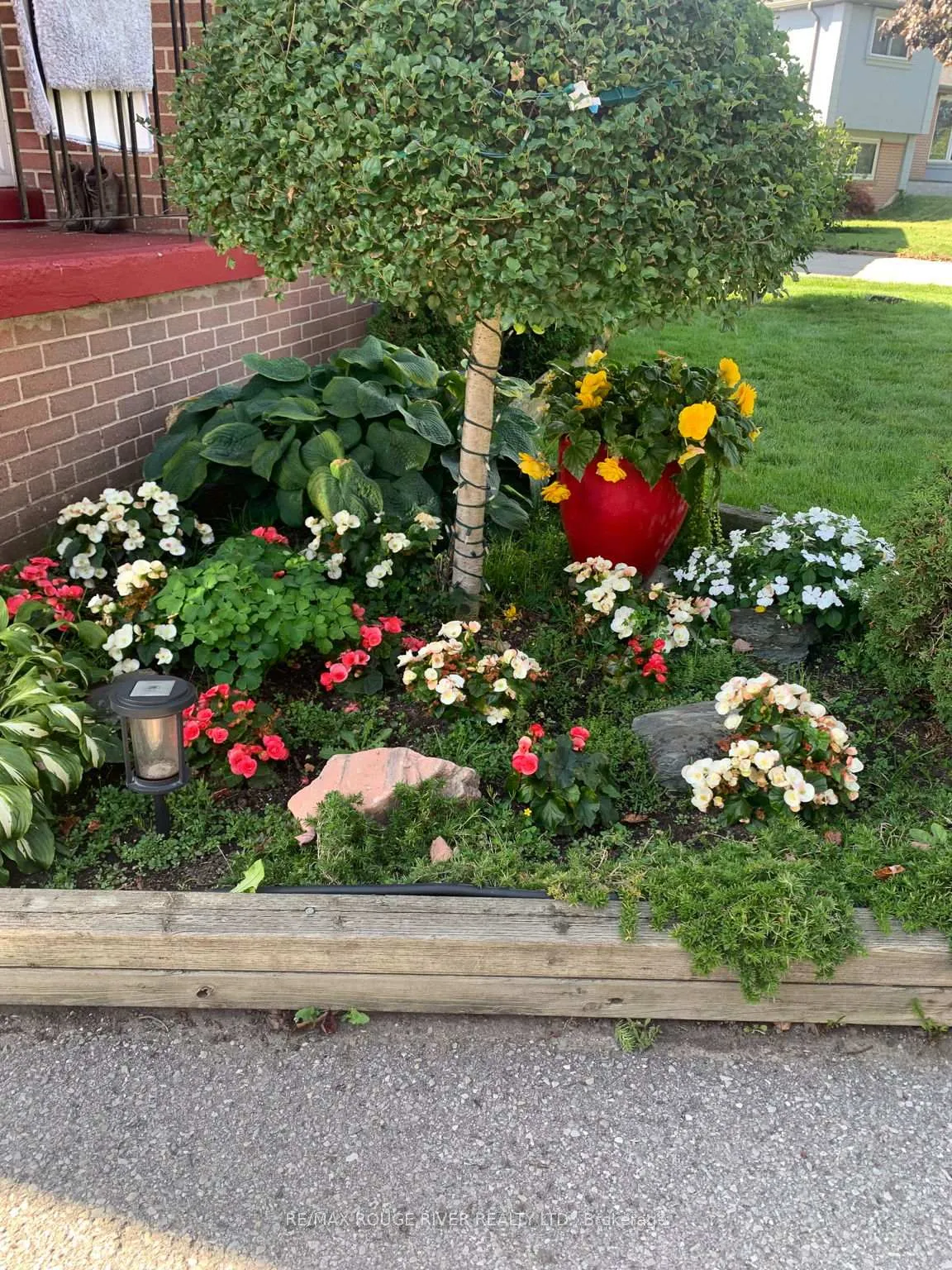 Photo 36 of 812 Bem Avenue, Pickering, Bay Ridges — HOMEH