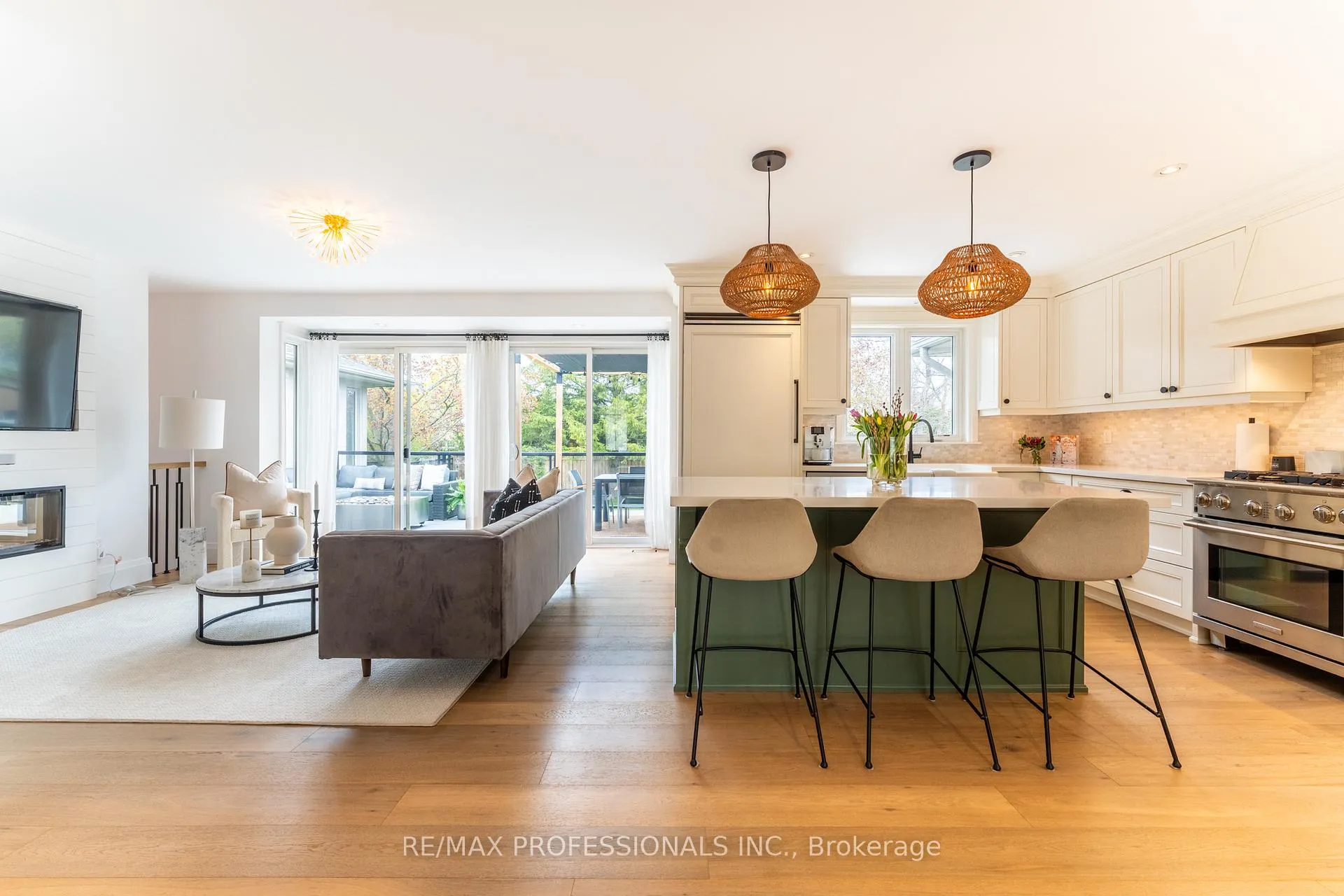 Photo 3 of 1326 Stanbury Road, Oakville, West — HOMEH