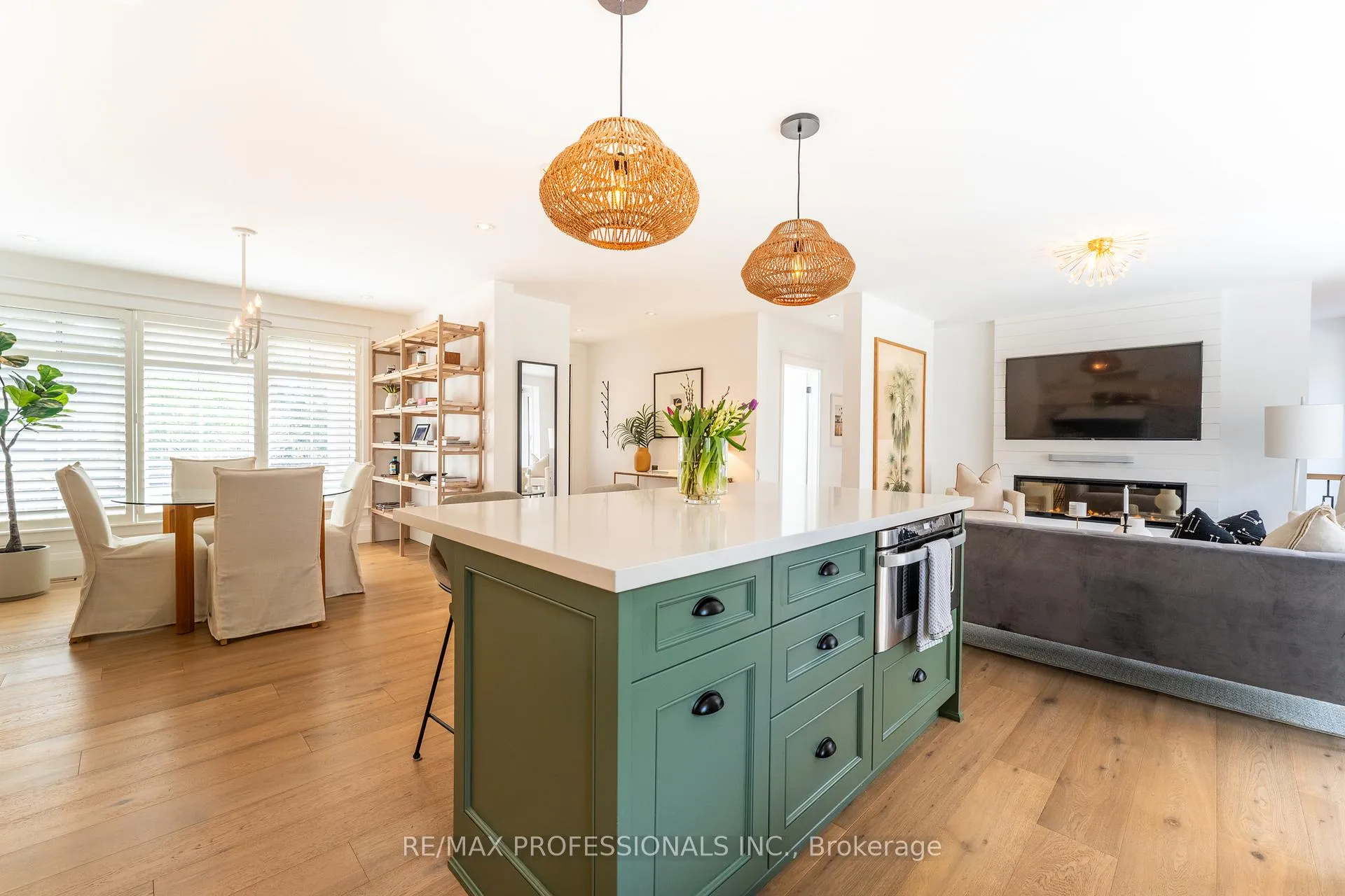 Photo 8 of 1326 Stanbury Road, Oakville, West — HOMEH