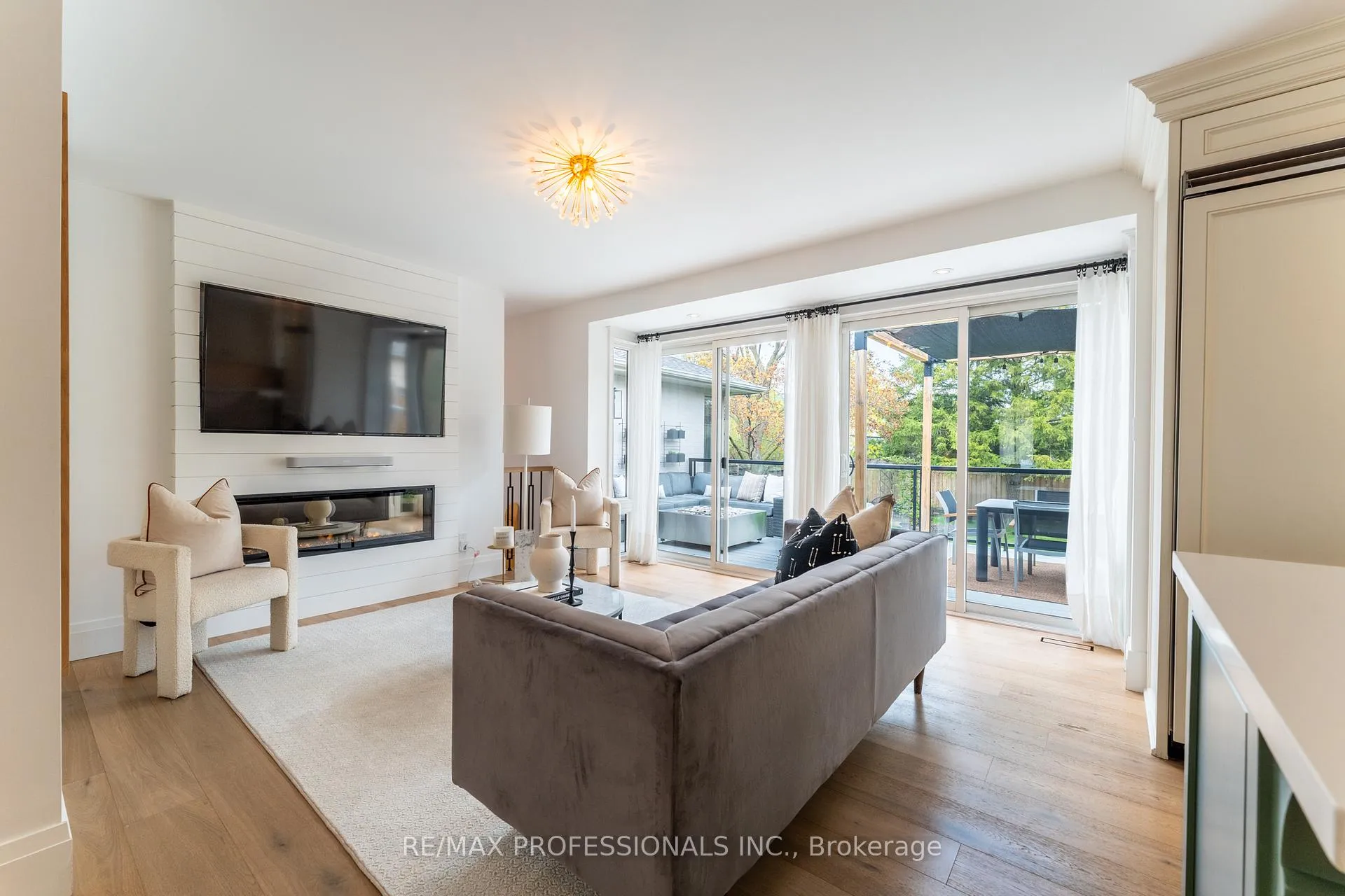 Photo 12 of 1326 Stanbury Road, Oakville, West — HOMEH