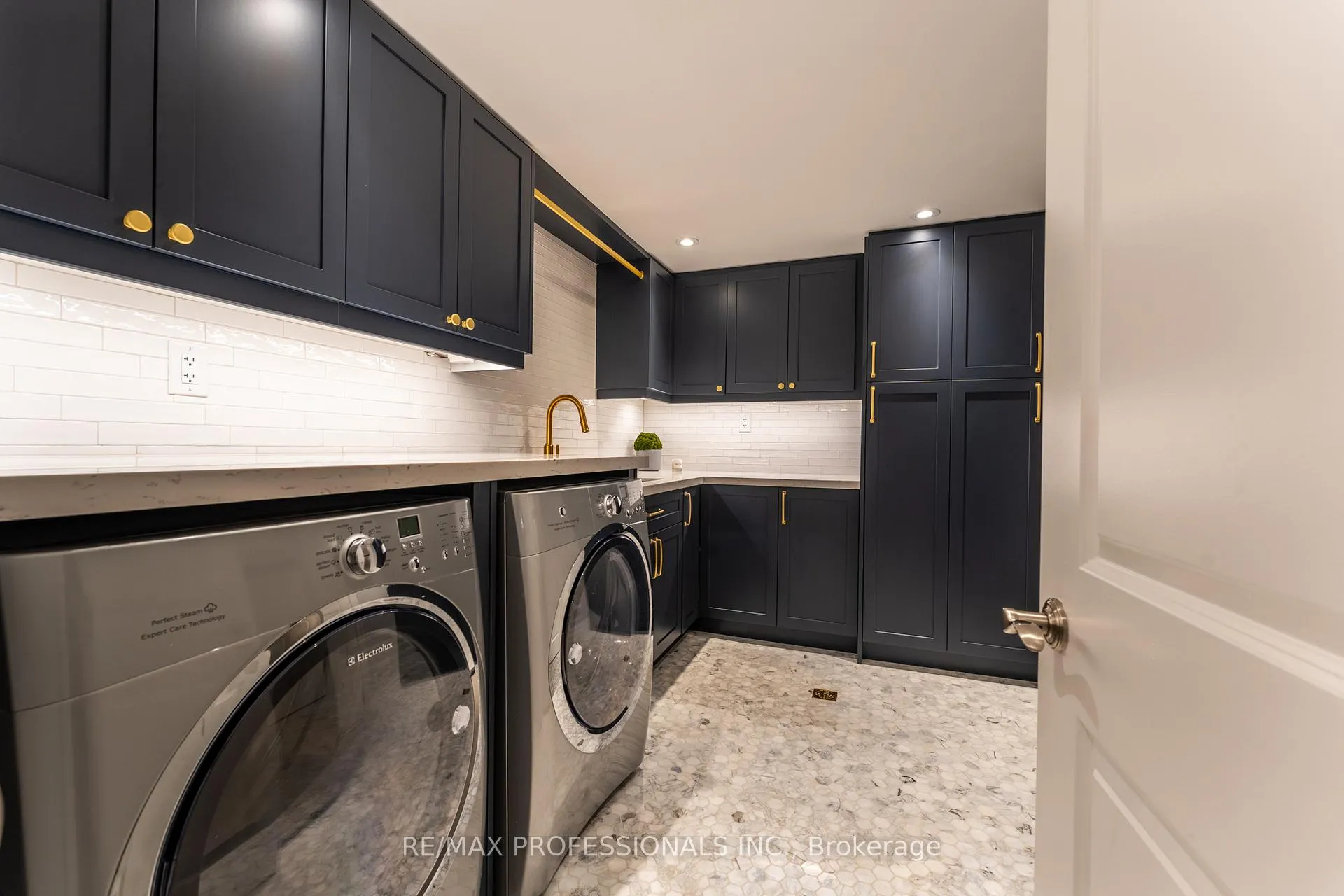 Photo 39 of 1326 Stanbury Road, Oakville, West — HOMEH