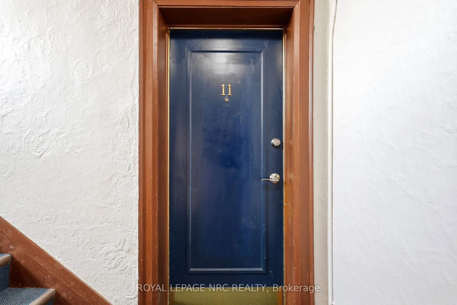 Photo 4 of Unit 11, 356 Hunter Street E, Hamilton, Stinson — HOMEH