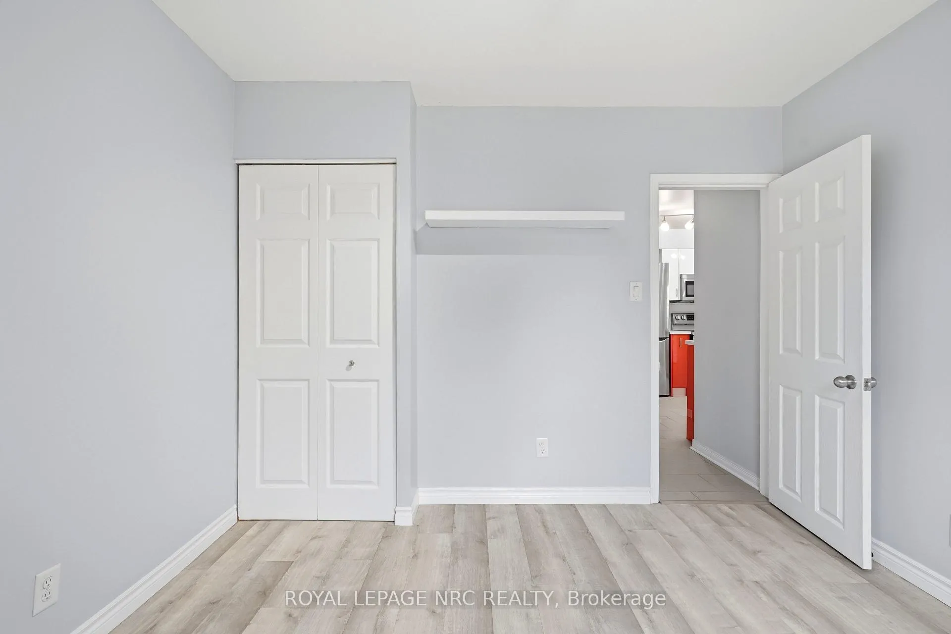 Photo 13 of Unit 11, 356 Hunter Street E, Hamilton, Stinson — HOMEH