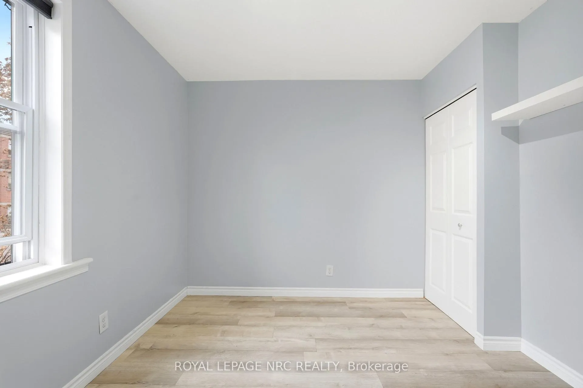 Photo 15 of Unit 11, 356 Hunter Street E, Hamilton, Stinson — HOMEH