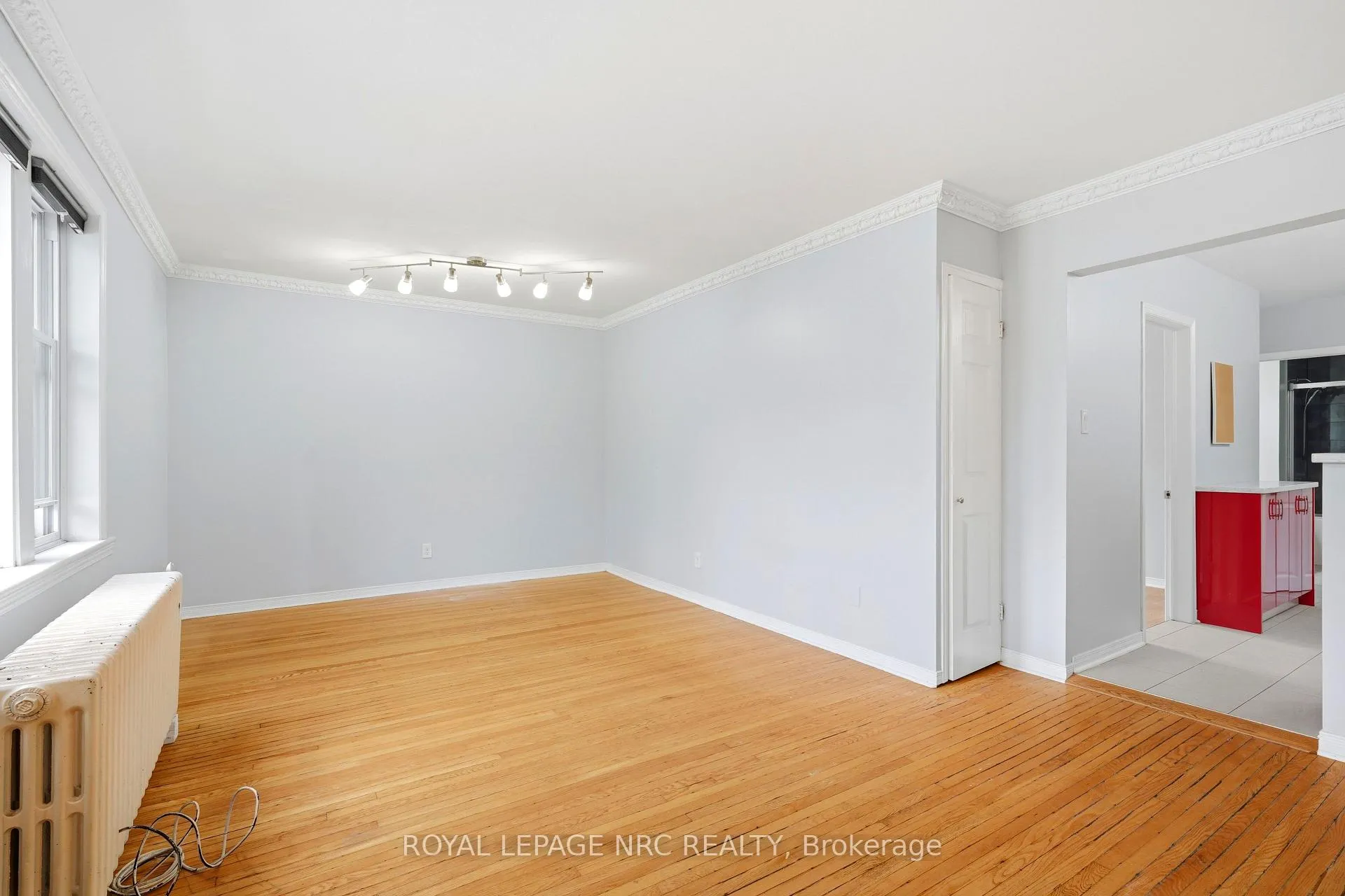 Photo 17 of Unit 11, 356 Hunter Street E, Hamilton, Stinson — HOMEH