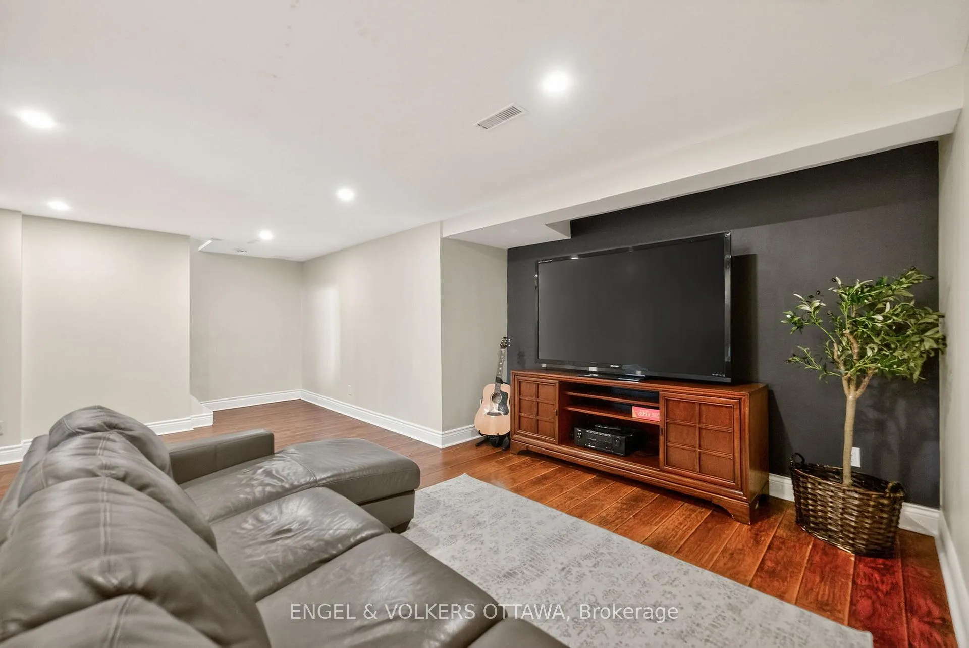 Photo 34 of 12 Mancil Drive, Ottawa, Barrhaven - Knollsbrook — HOMEH