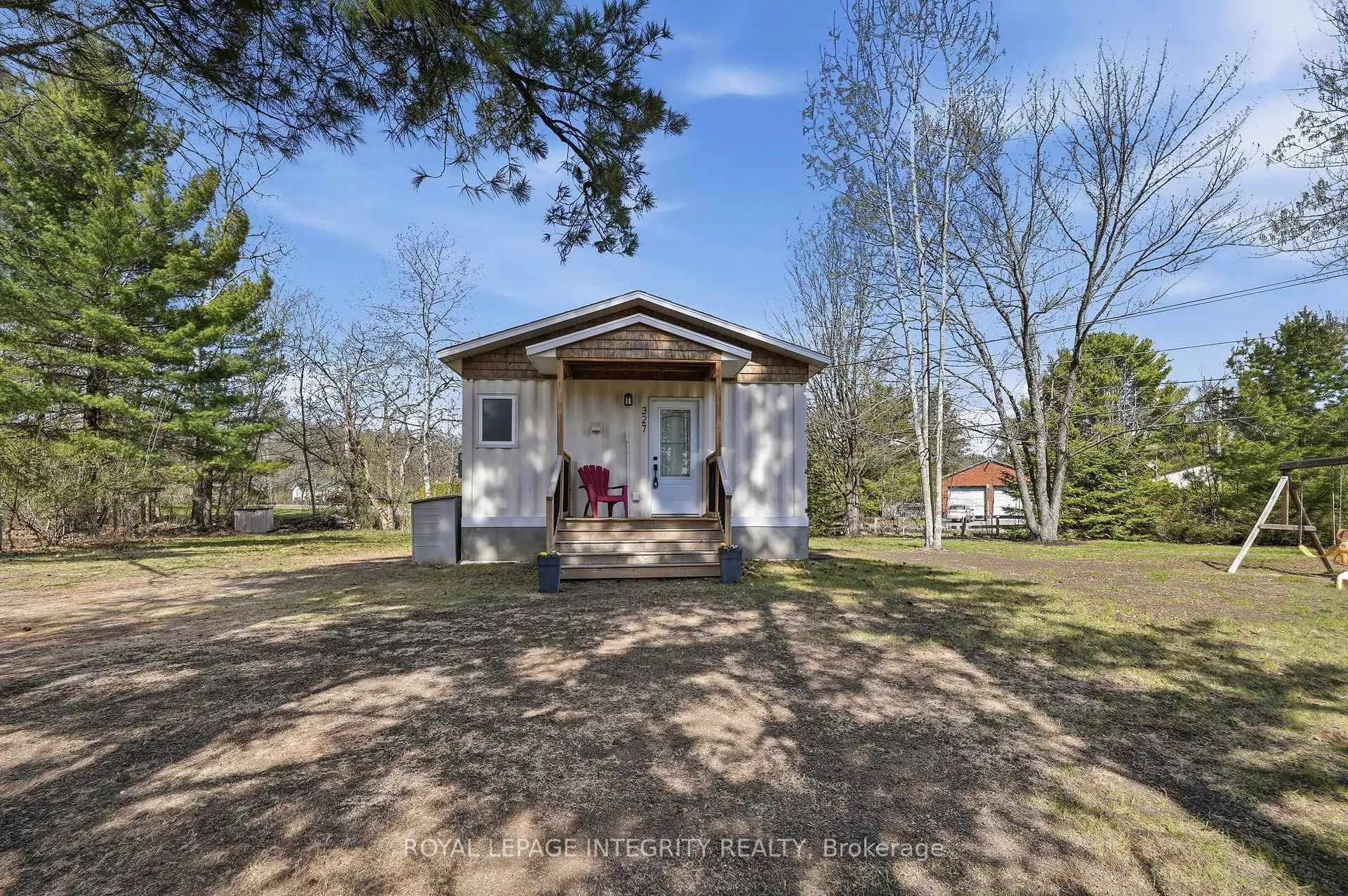 Front of 327 Bayview Drive