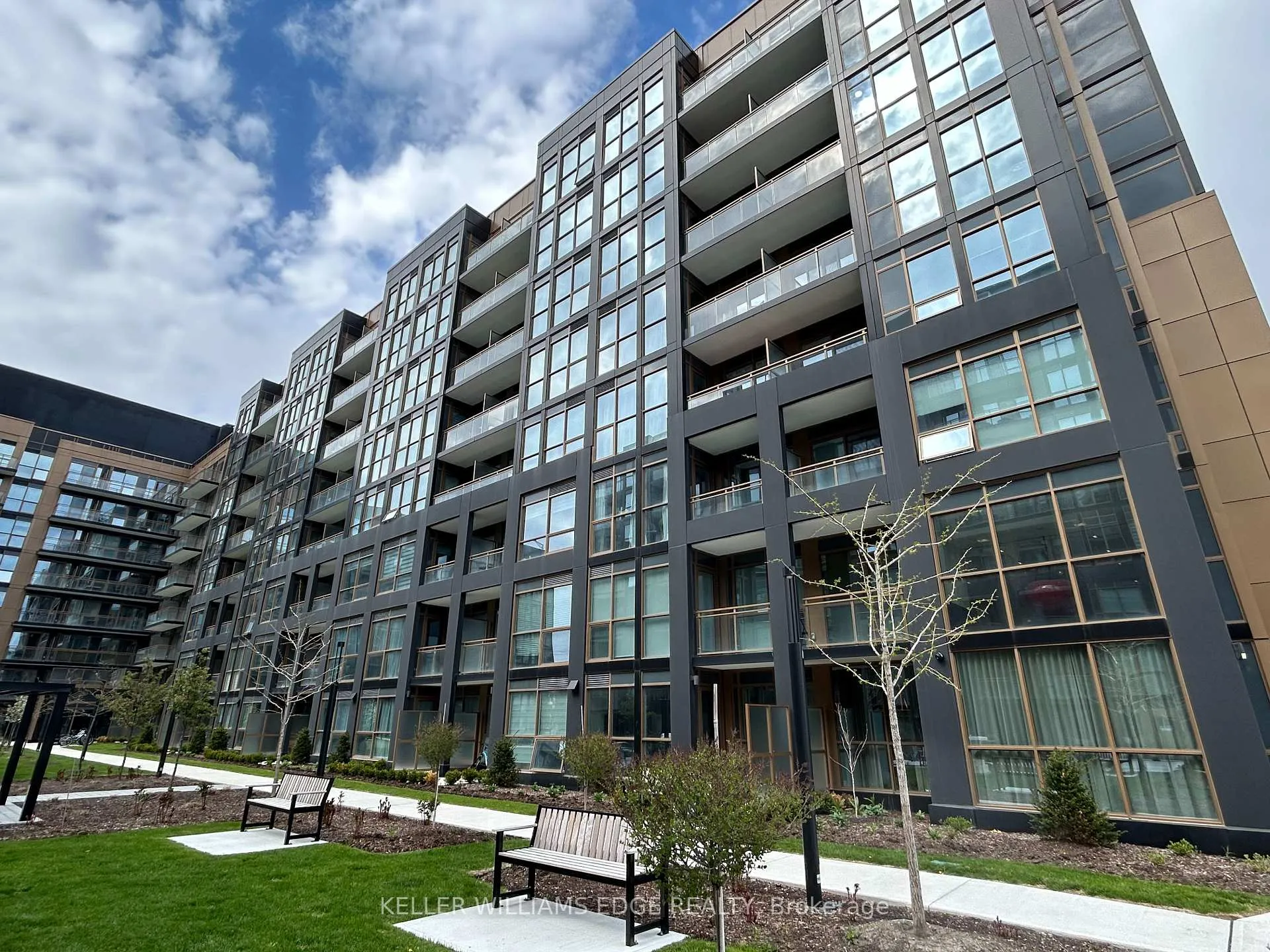 Photo 1 of Unit 836, 2343 Khalsa Gate, Oakville, Westmount — HOMEH