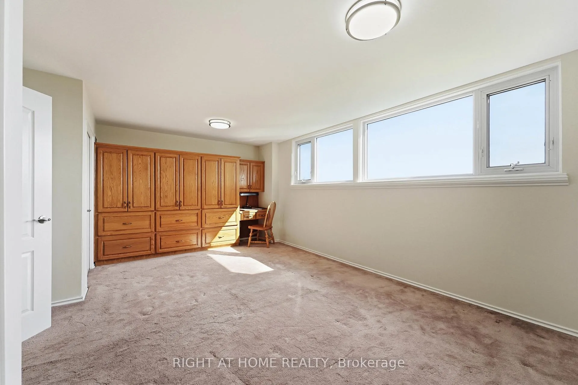 Photo 10 of Unit 2011, 240 Scarlett Road, Toronto, Rockcliffe-Smythe — HOMEH