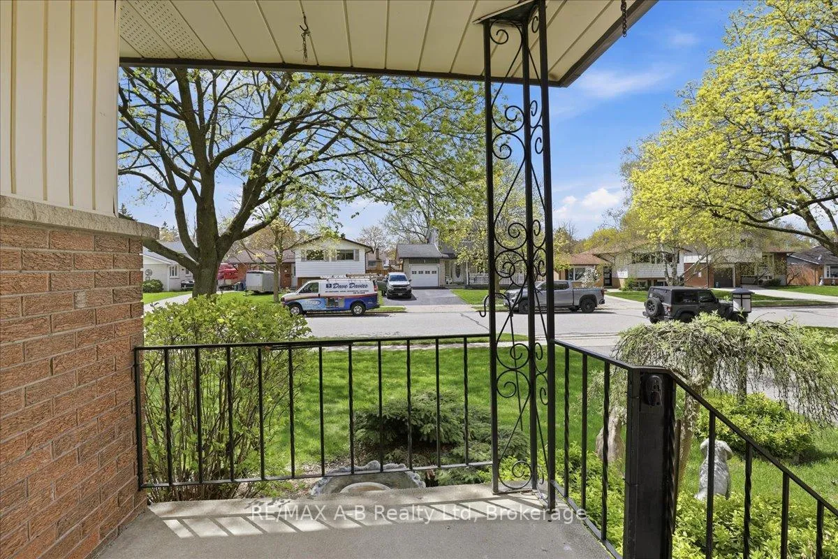 Photo 7 of 175 Mowat Street, Stratford — HOMEH